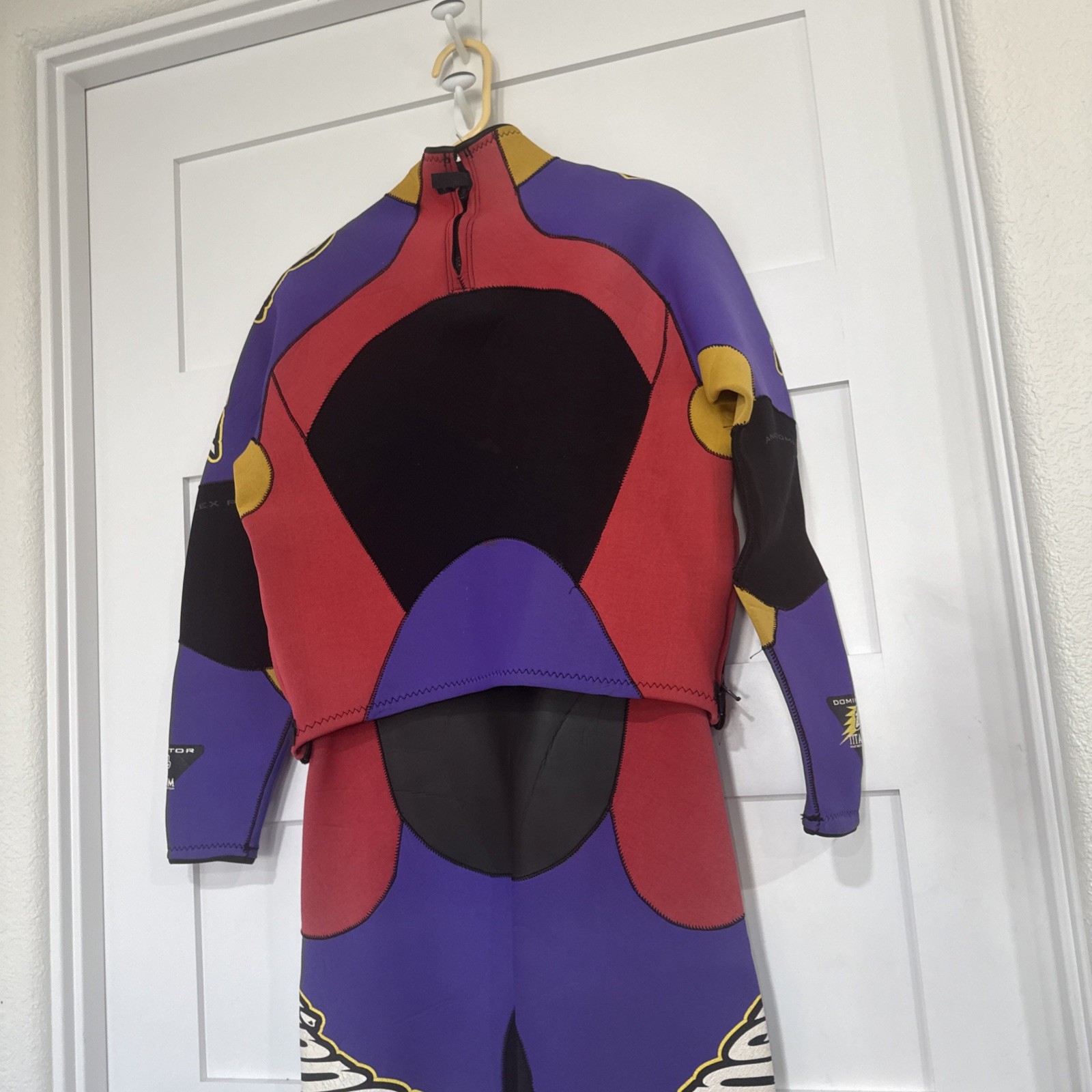 Vintage Slippery When Wet Wetsuit Dominator Titanium Size XL W Heater Top
