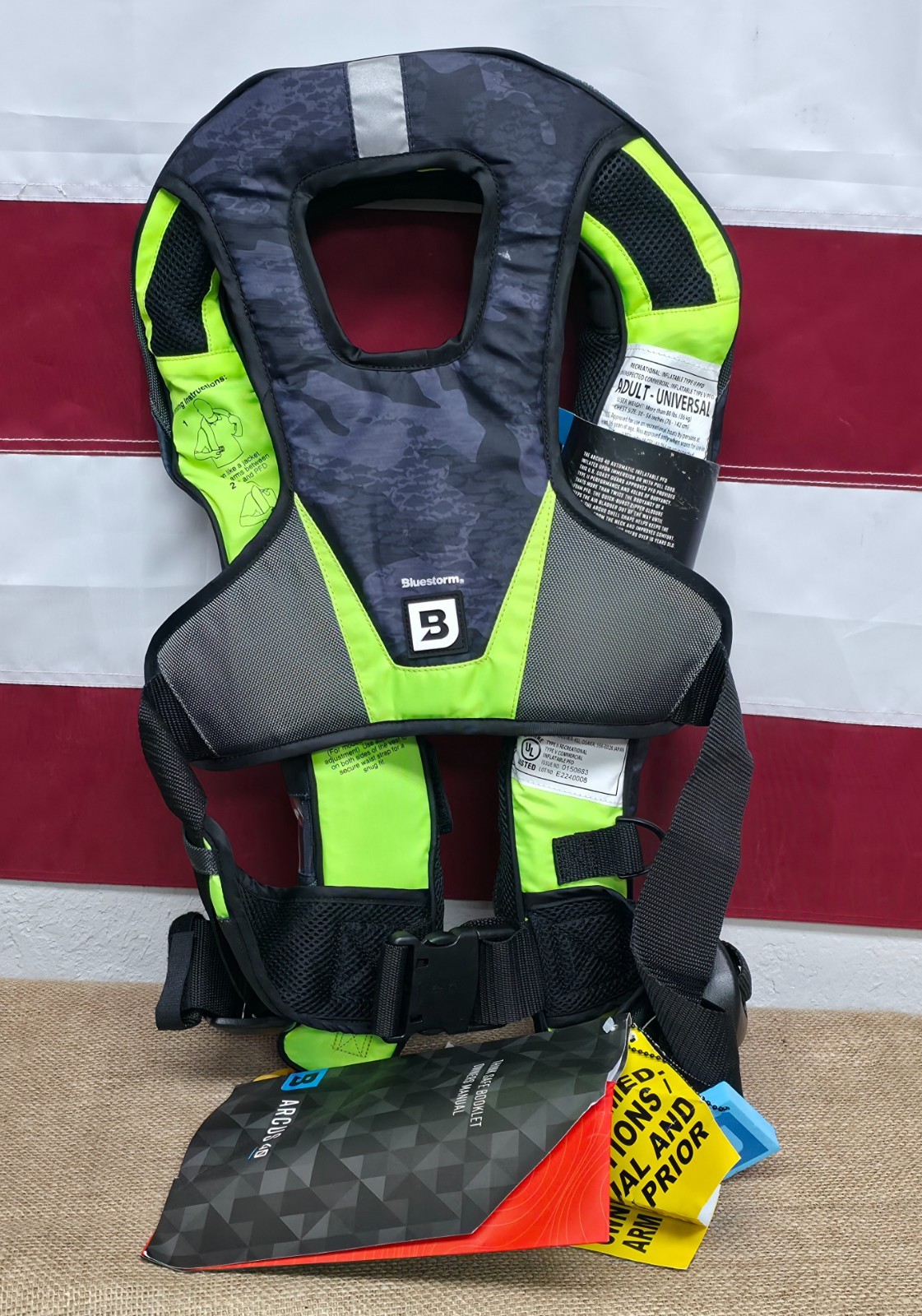 Bluestorm Arcus 40 Life Jacket Inflatable AUTO USCG Type 2 PFD, HI-VIZ Green