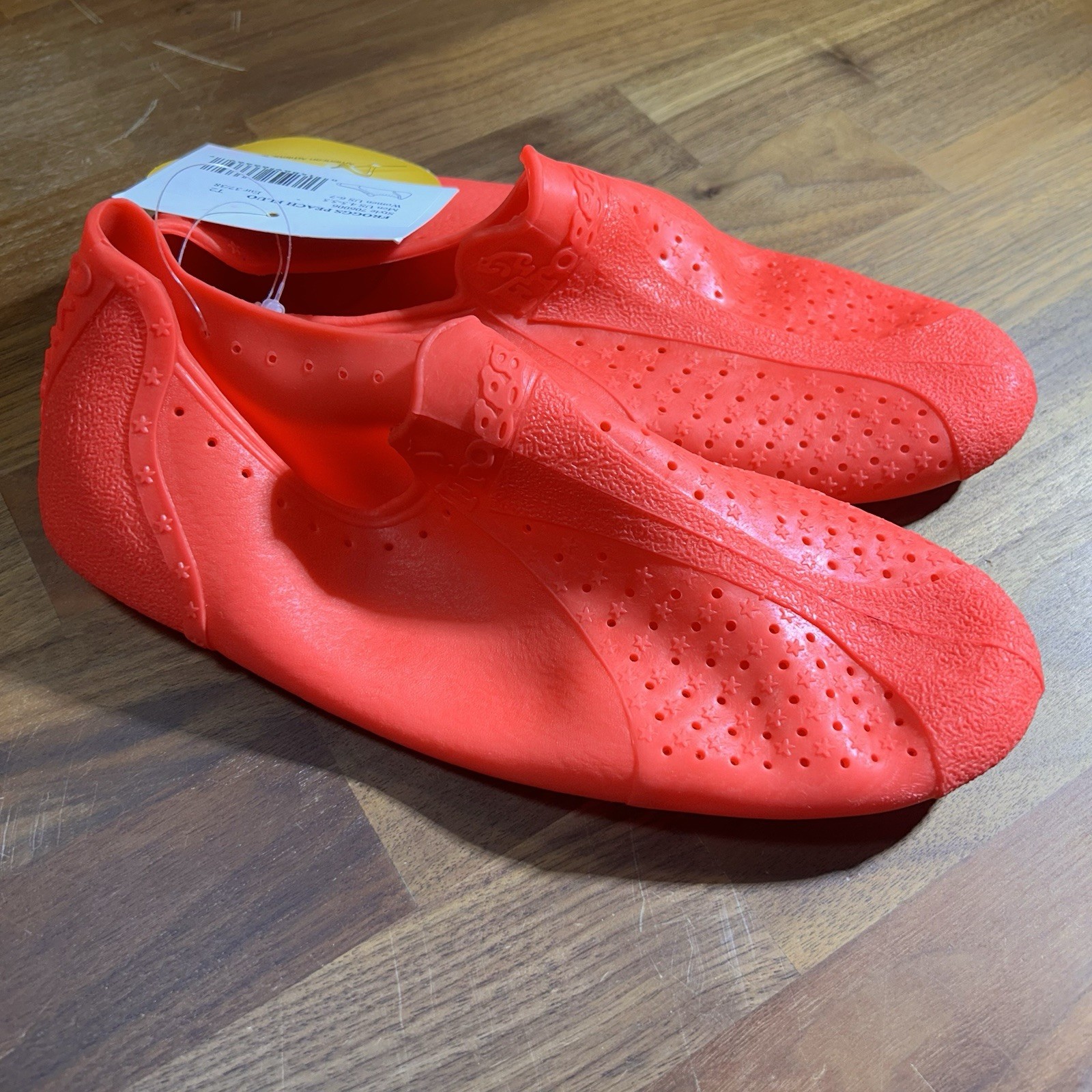 NWT FROGGS Peach Fluo Water Aqua Shoes Women US 6-7 / Men 4.5-5.5 | Synthetic
