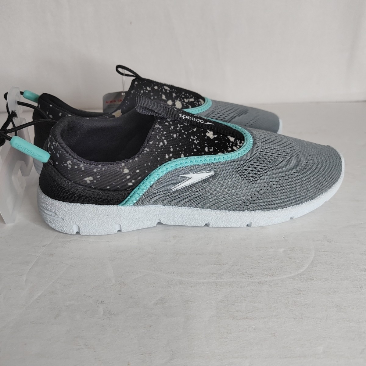 Speedo – Aqua Skimmer – Water Shoe – Black/Blue/Gray – Womens Size Small (5-6)