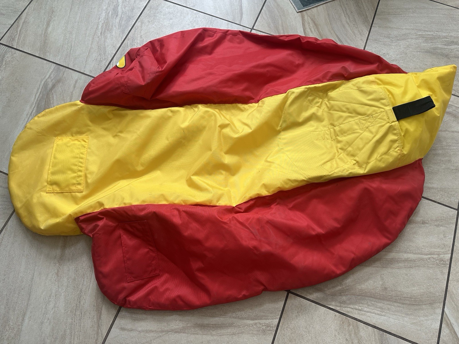 Airhead Top Dog | Hot Dog 2-Rider Towable Tube