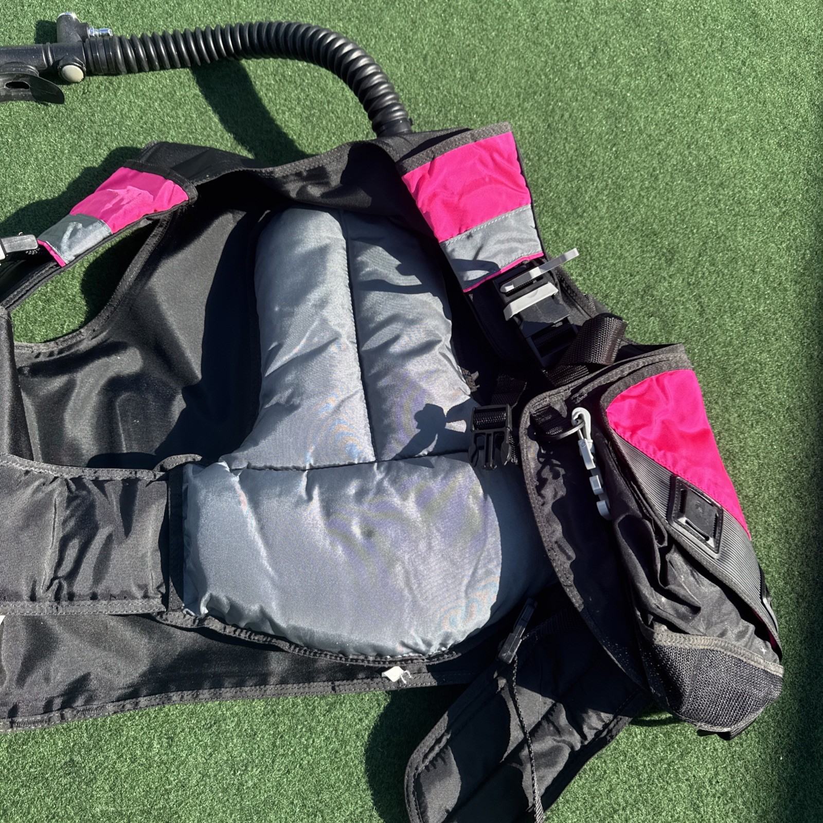 TUSA X-PERT Pink BCD- Weight Integrated BCD Size Medium Scuba