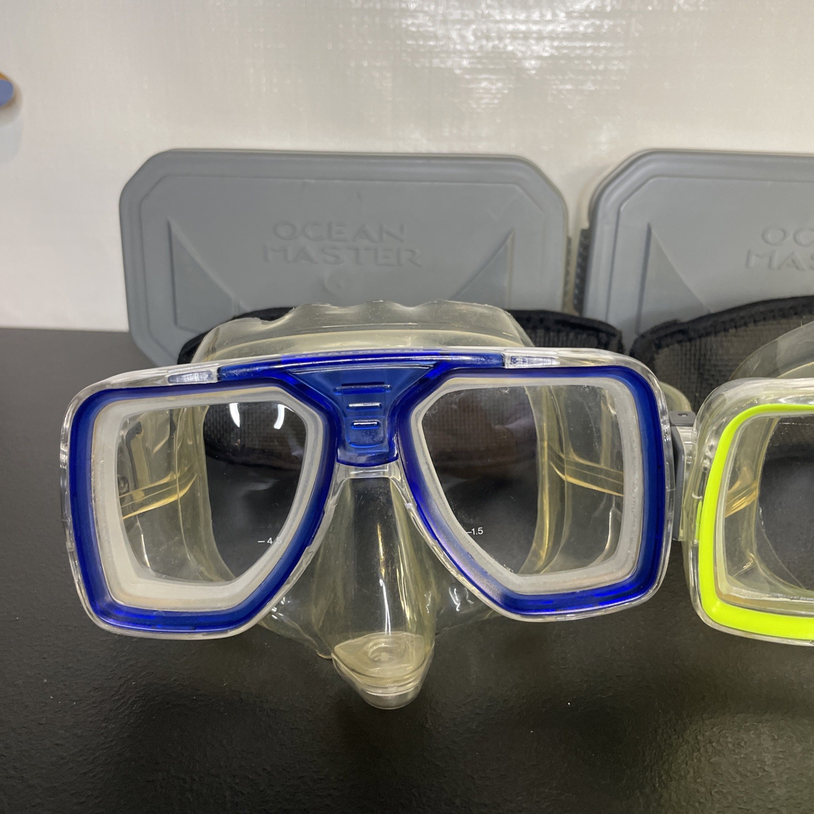 Ocean Master Tempered Glass Snorkeling Masks Q Strap Lot Of 3 With Cases