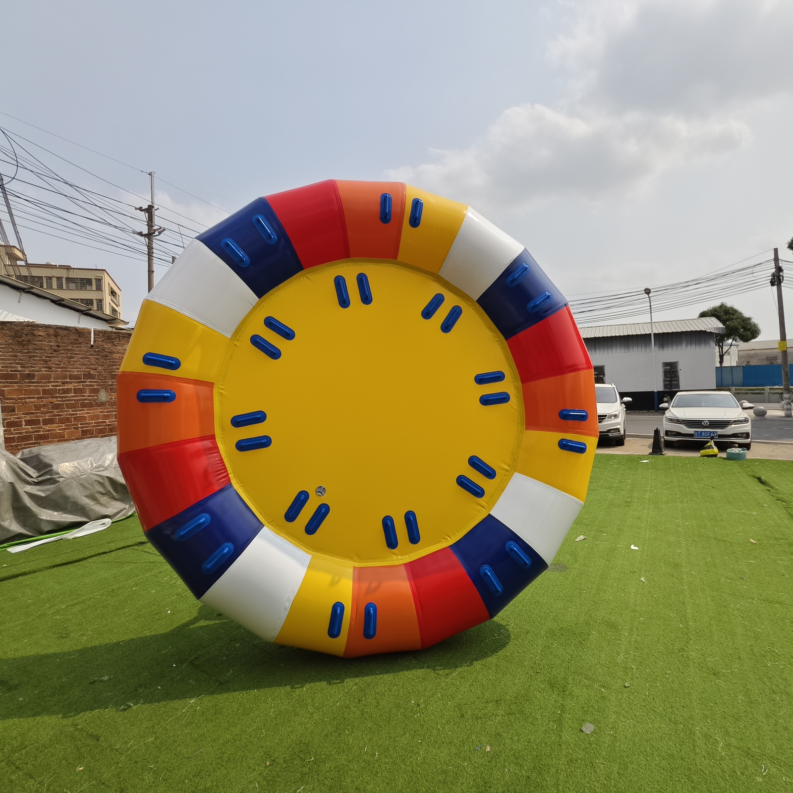 Inflatable Towable Tube Spinning UFO Disco Boat Outdoor Fun Fit for 6 Person