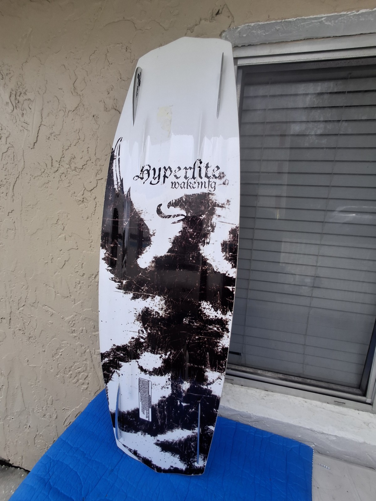 Hyperlite Wake MFg 134 Wake Surf board