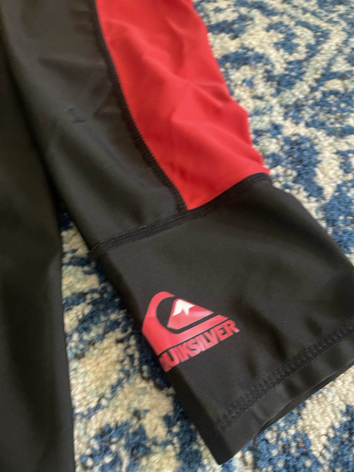 Quiksilver Long Sleeve Rash Guard Surf 🌊Paddle Swim Shirt Logo Red Black XXXL