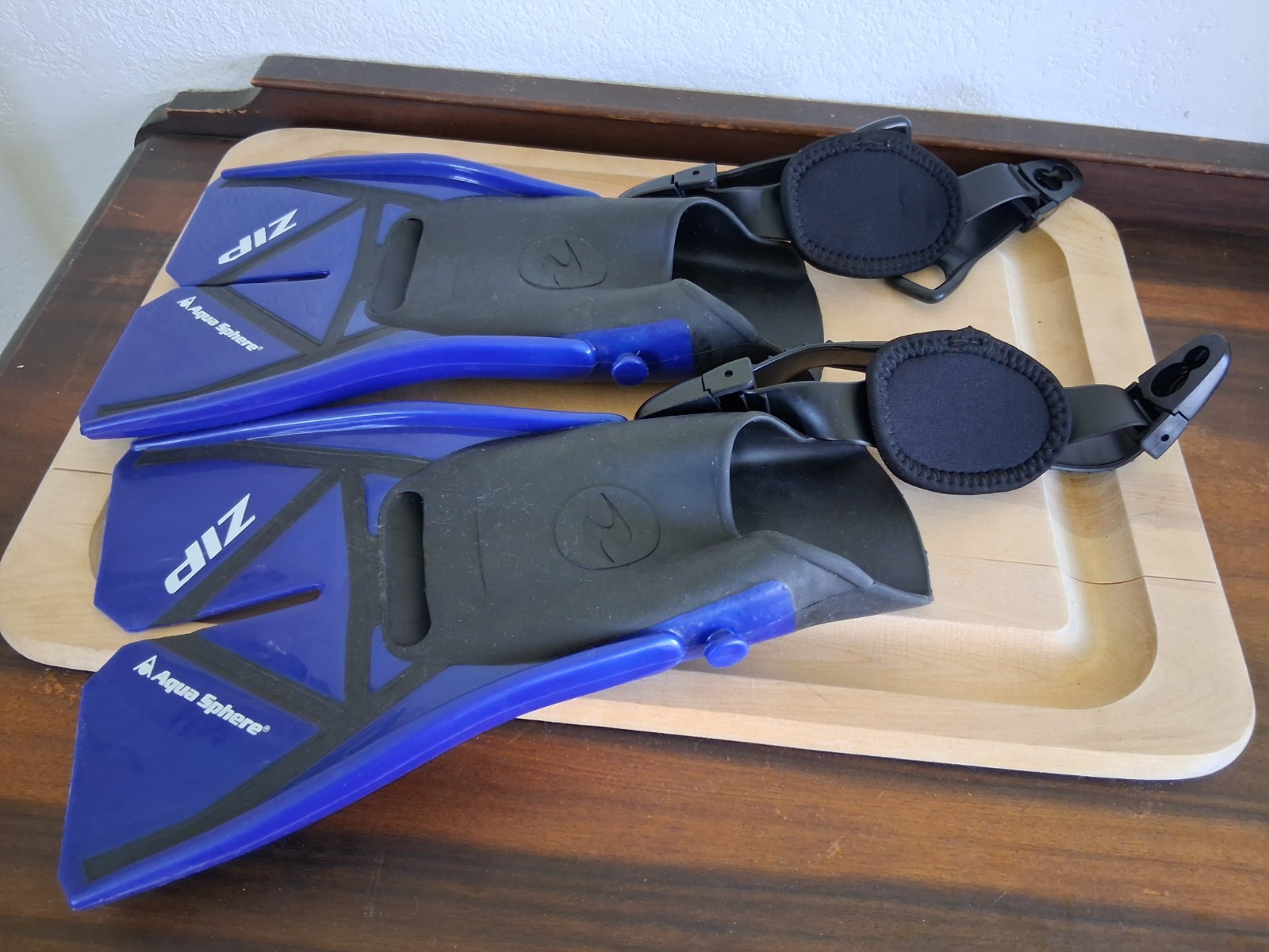 Aqua Sphere Zip swimming Fins blue & black – Small 3-6