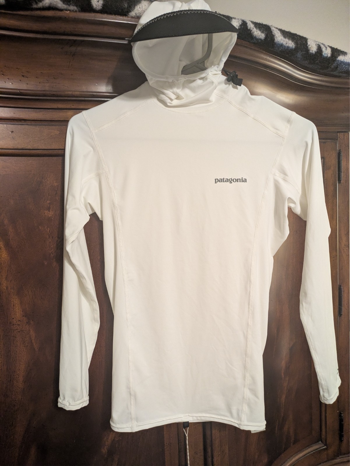 Patagonia NWT Unisex RØ Surf Hoody Rash Guard