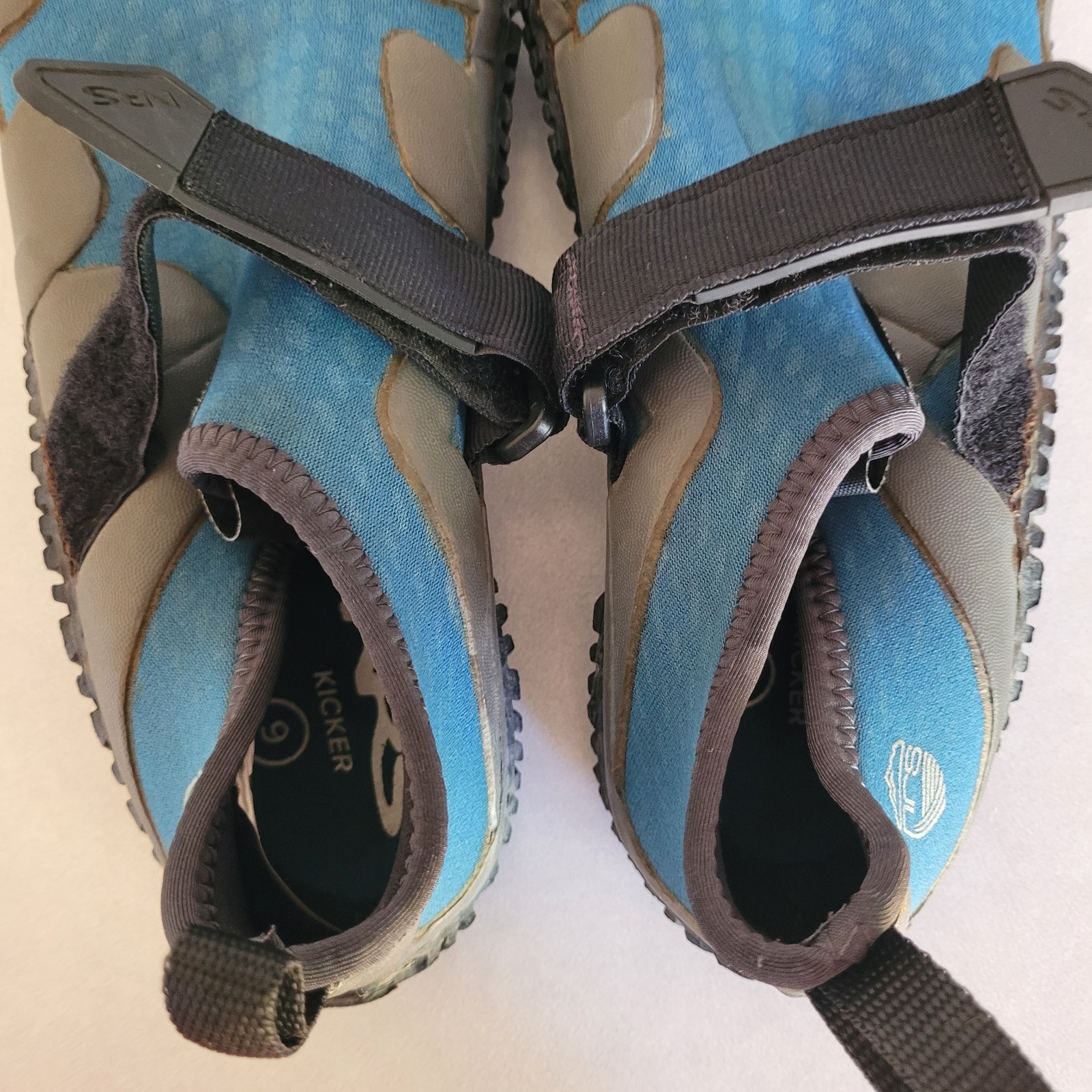 NRS Kicker Womens Water Shoes Size 9 Blue Gray Adjustable Strap Neoprene