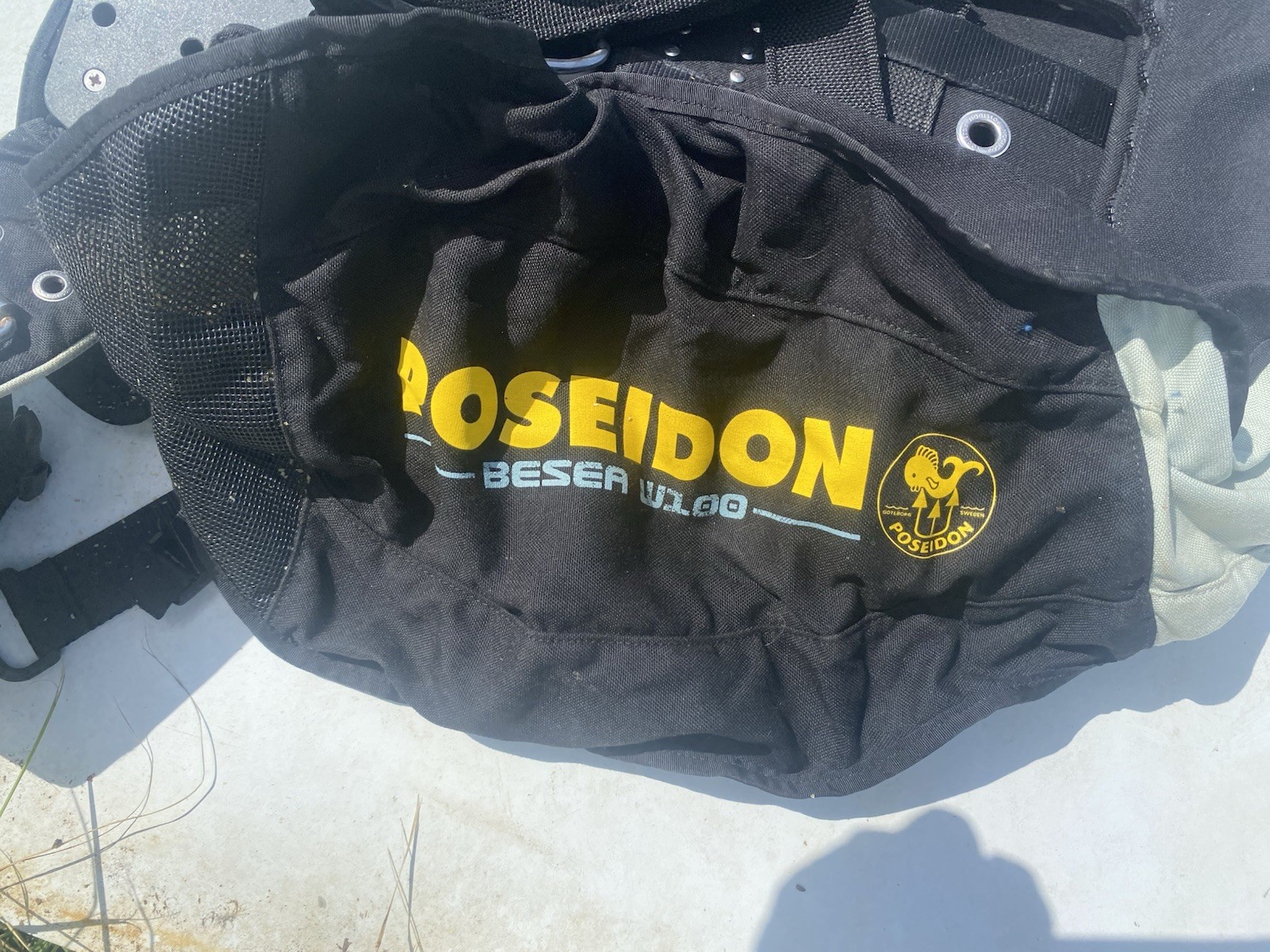 Poseidon Beset W100
