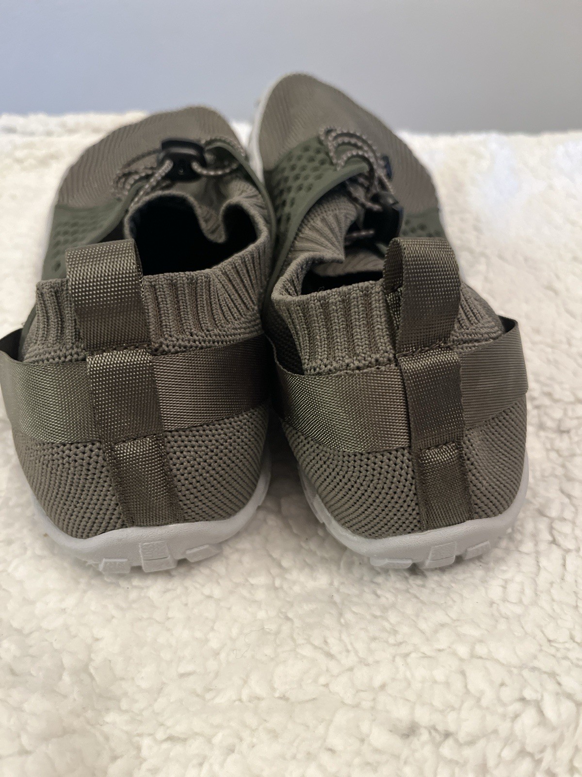 Nortiv 8 Quick Drying Water Shoes Size 12 Army Green Diving Kayaking Beach River