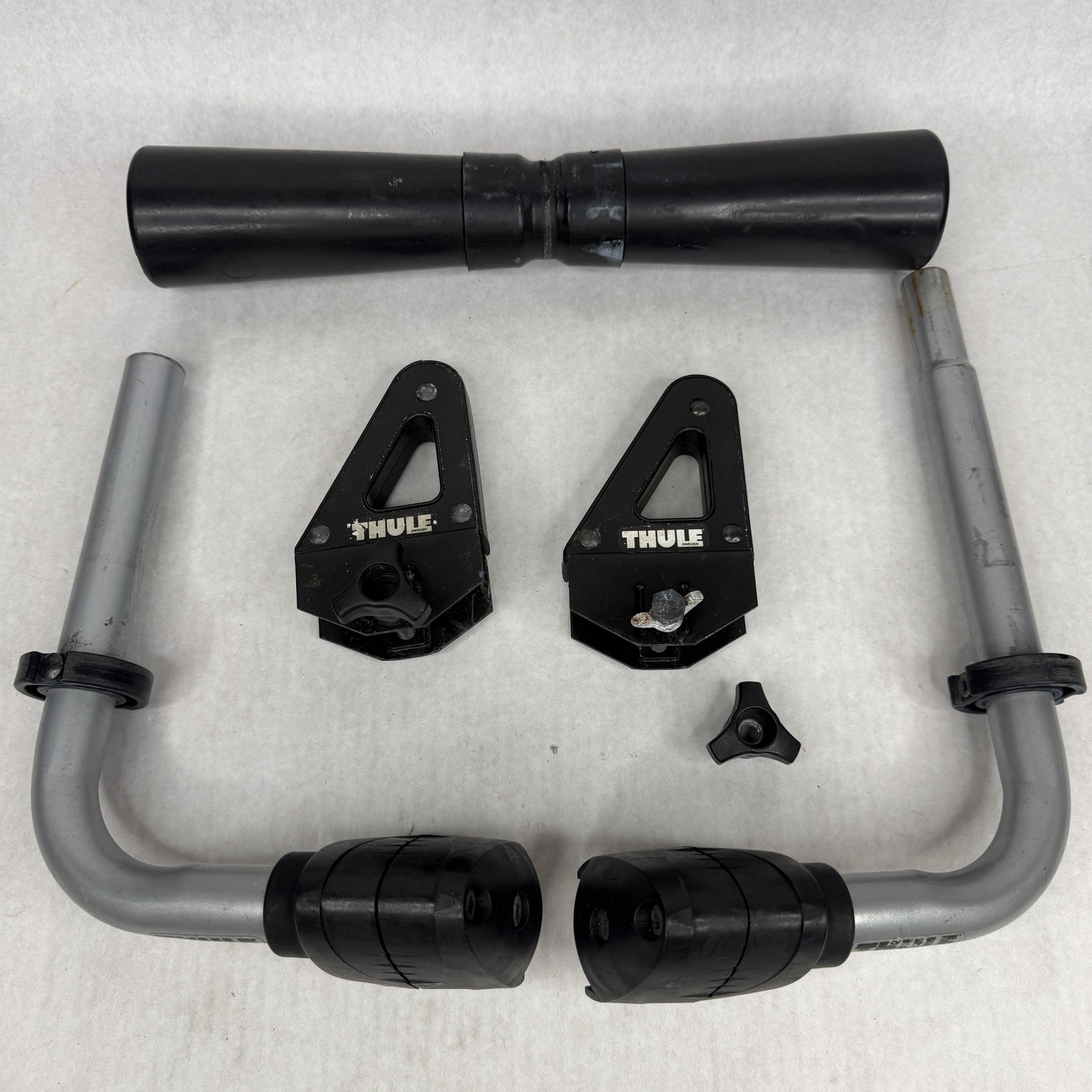Thule 884 Roll Model Kayak Roof Rack Carrier Load Assist USED READ