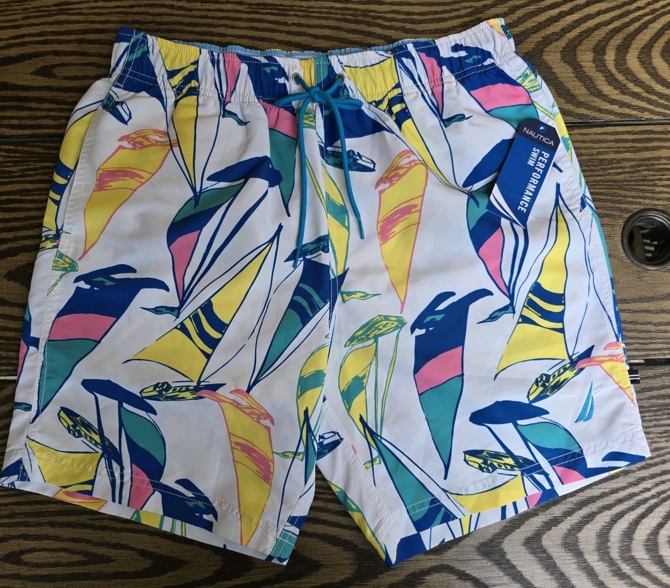 Nautica Swim Trunks Mens Small White w/Sailboat Print Quick-Dry NEW With Tags
