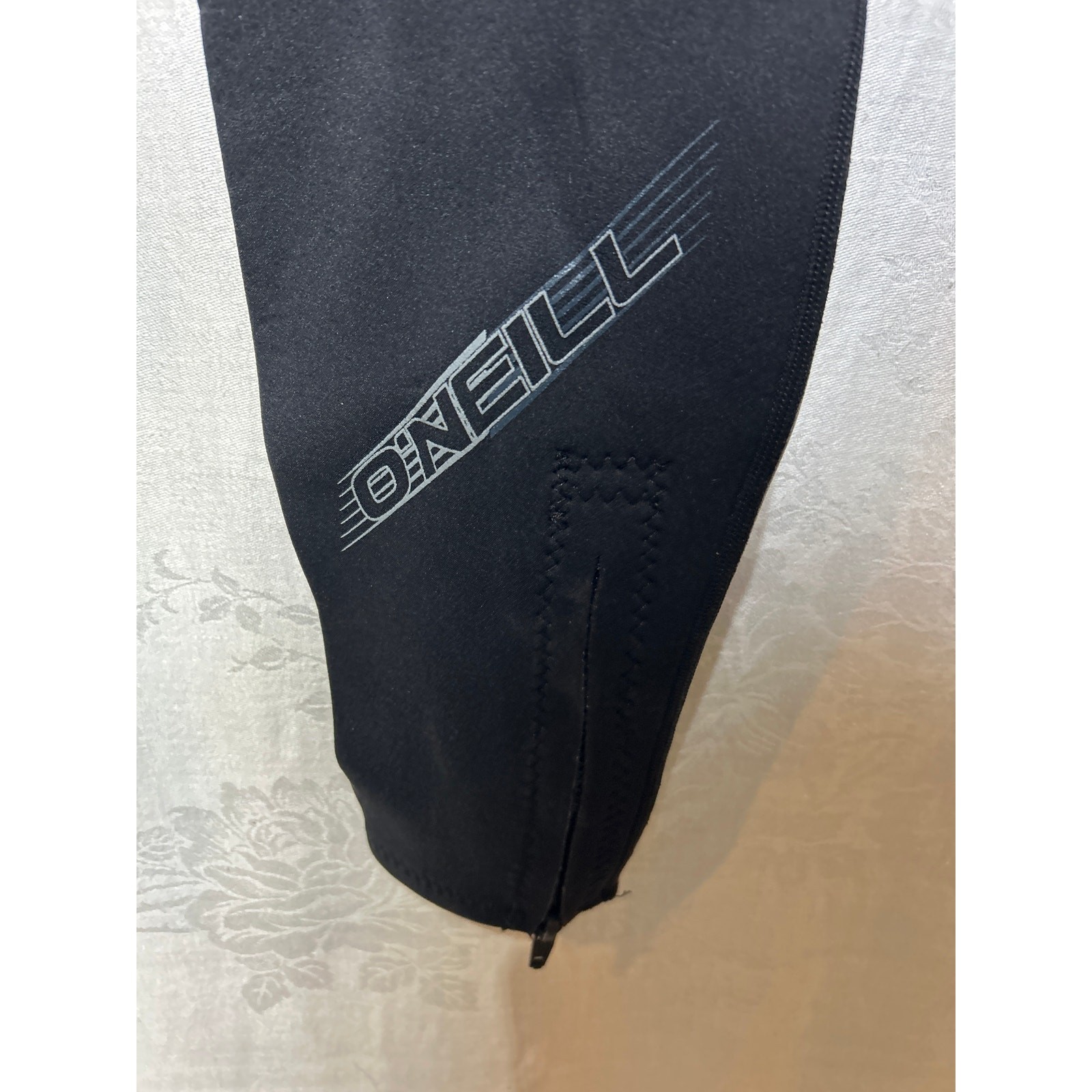 O’Neill Full Wetsuit Black Gray Sleeveless Long Pants Zip Ankles