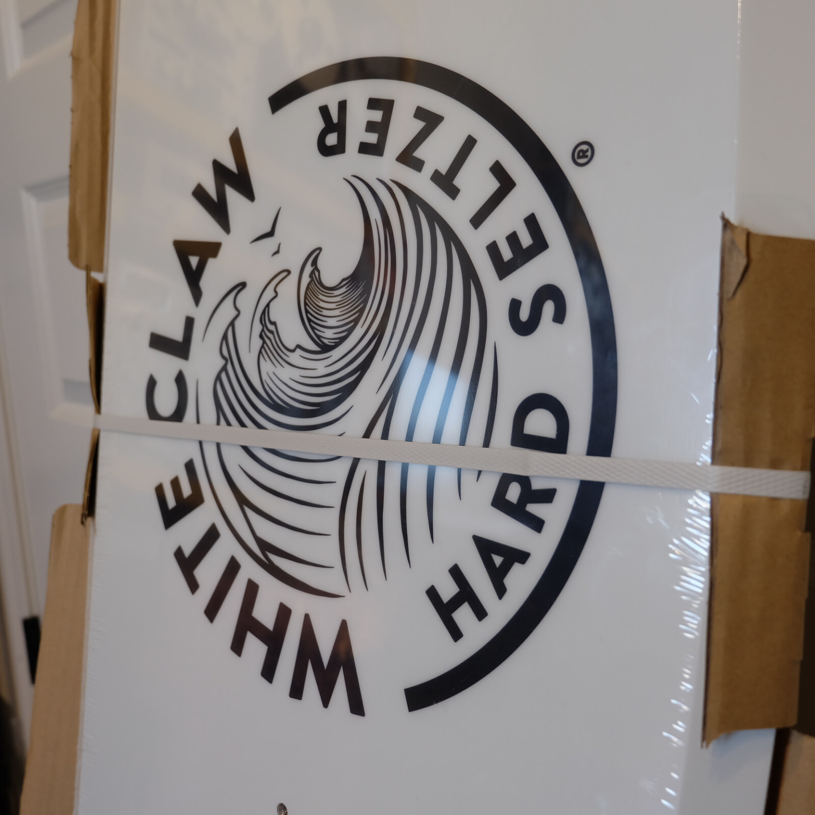RARE White Claw Hard Seltzer Logo Promotional Wakeboard Wake Board 134cm – NEW