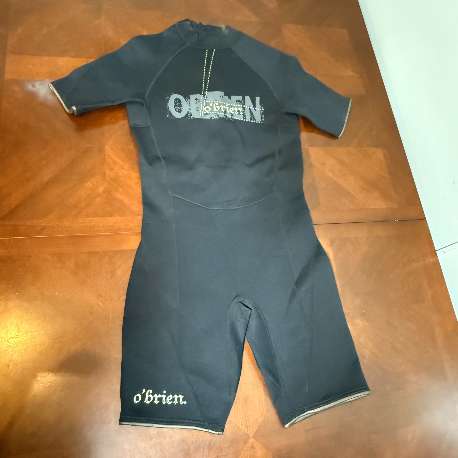 O’Brien Mens L Shorty Wetsuit Neoprene Black Surf Diving Swim Suit Thailand