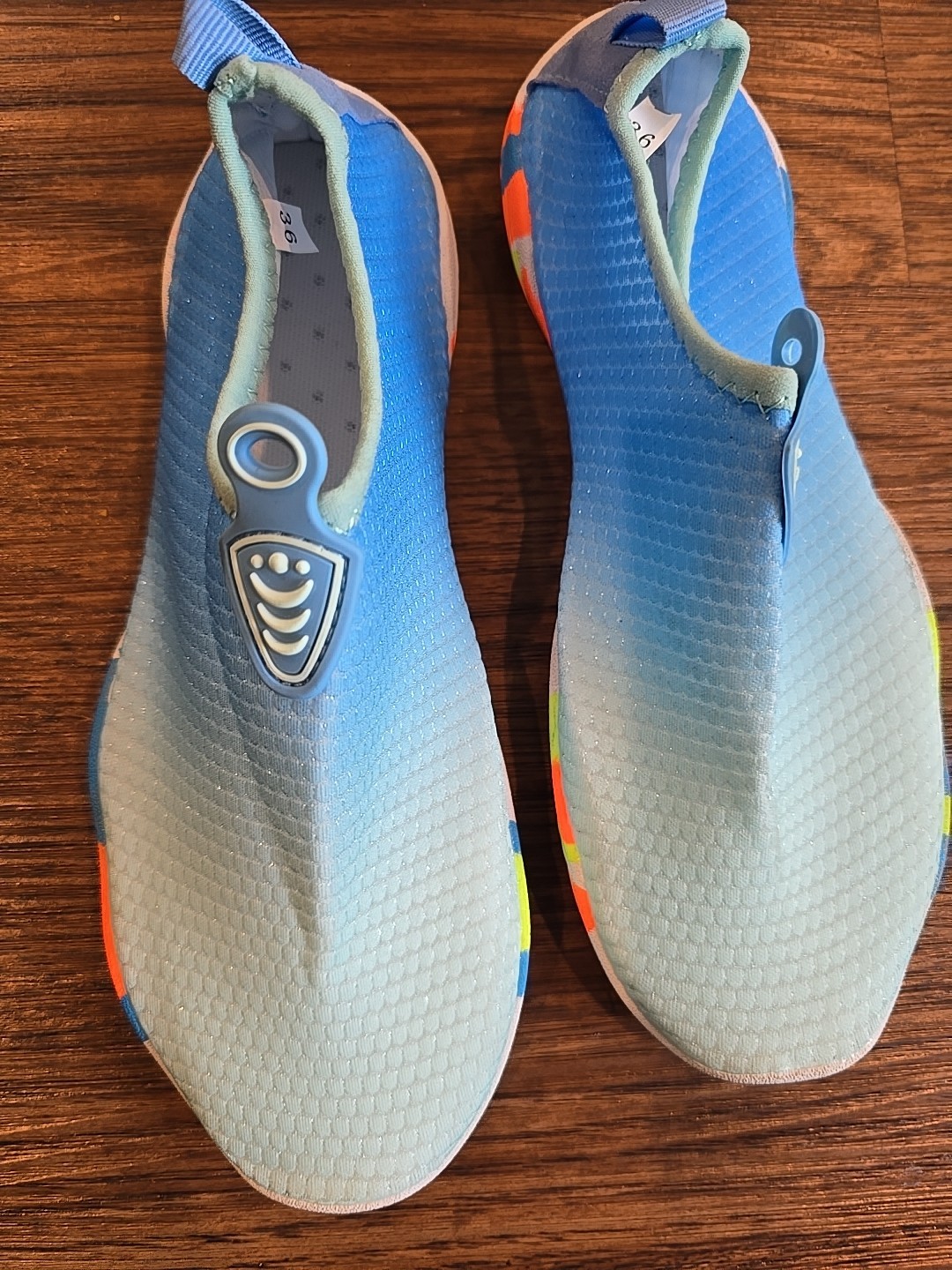Girls Swim Shoes Size 36 Or 5.5 -6 Blue