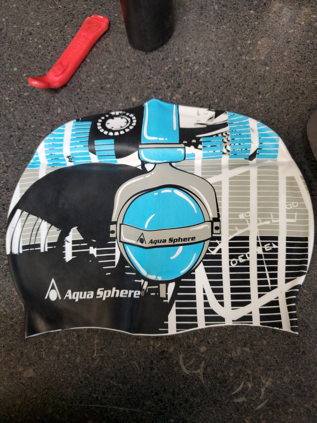 🔥 AQUA SPHERE – SILICONE SWIM CAP – HEADPHONES GRAPHIC – BLK/BLU #20930B