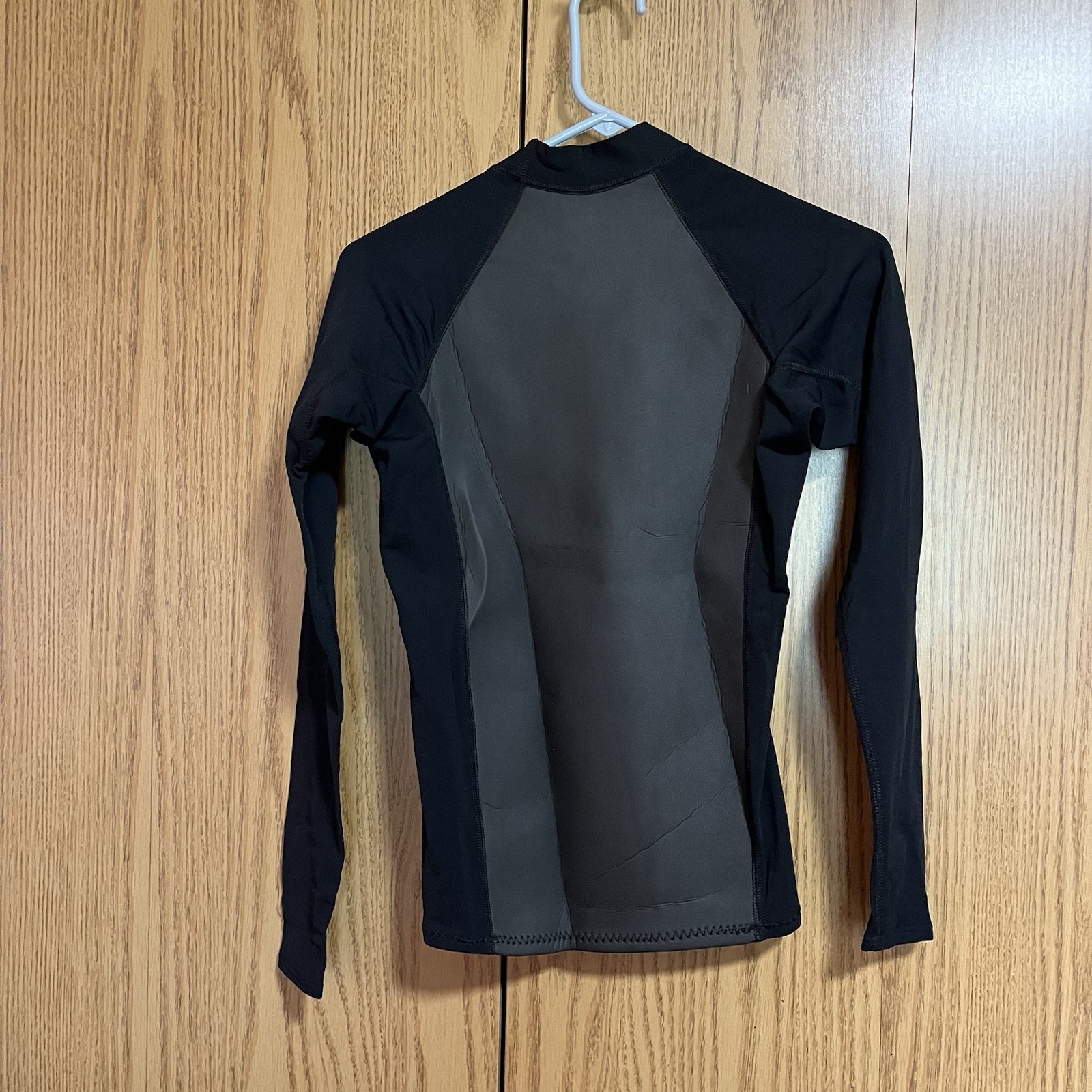 NWT Hyperflex Women’s XS Wetsuit Top