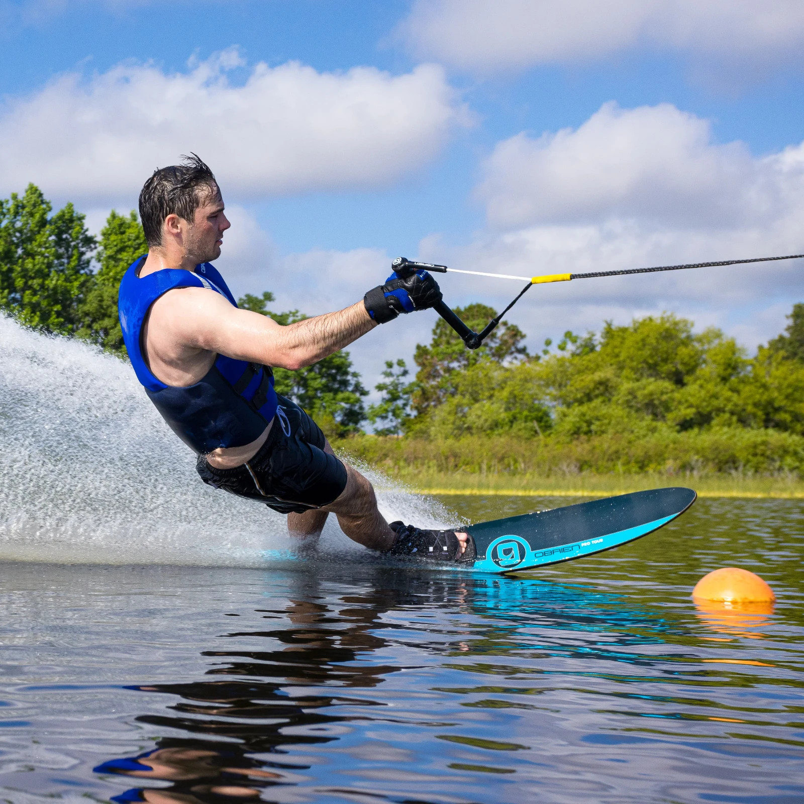 O’Brien Pro Tour 68″ Slalom Water Ski w/ Z9 Binding – 2026