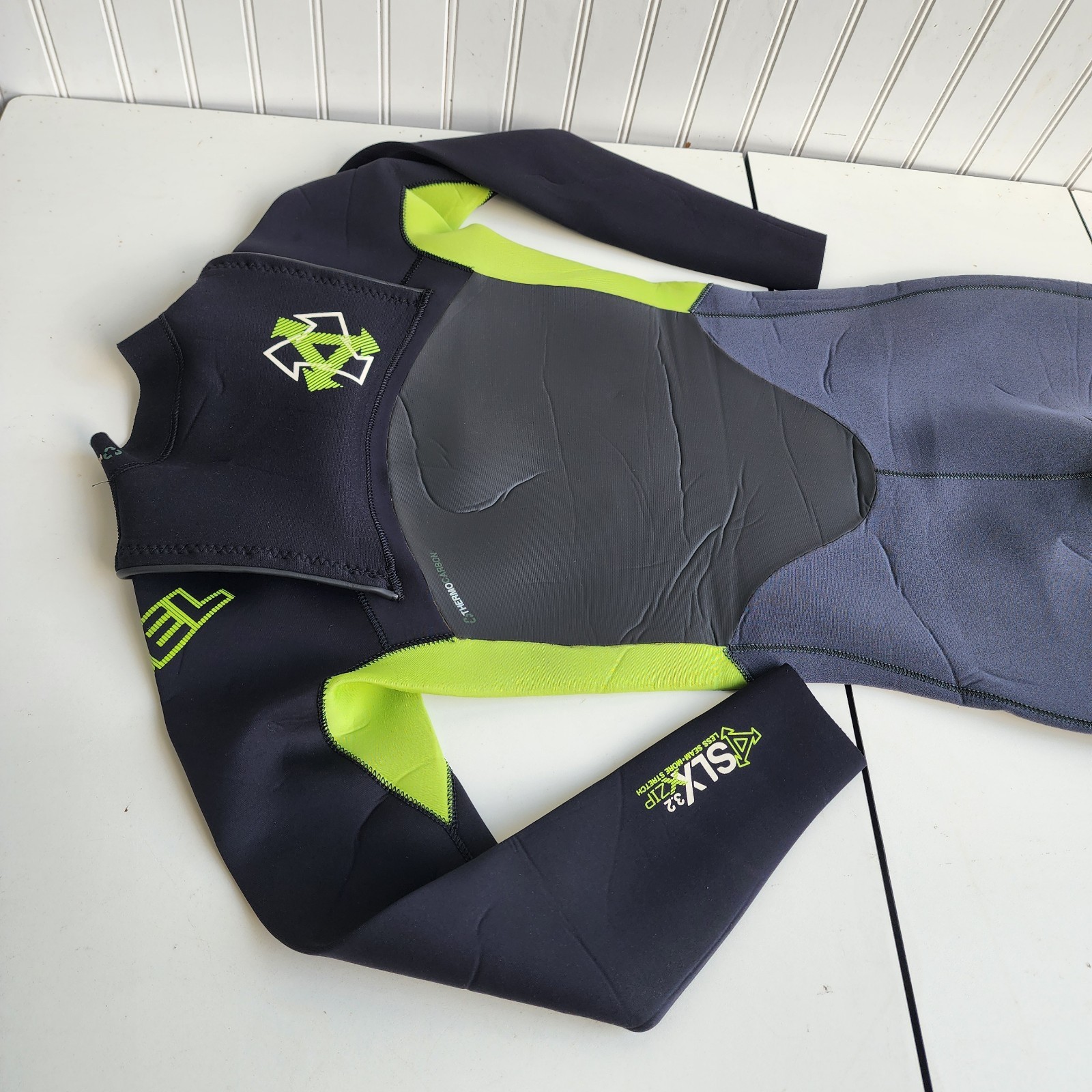 XCEL Revolt full Wetsuit SCUBA Gray Lime Green Youth size 14