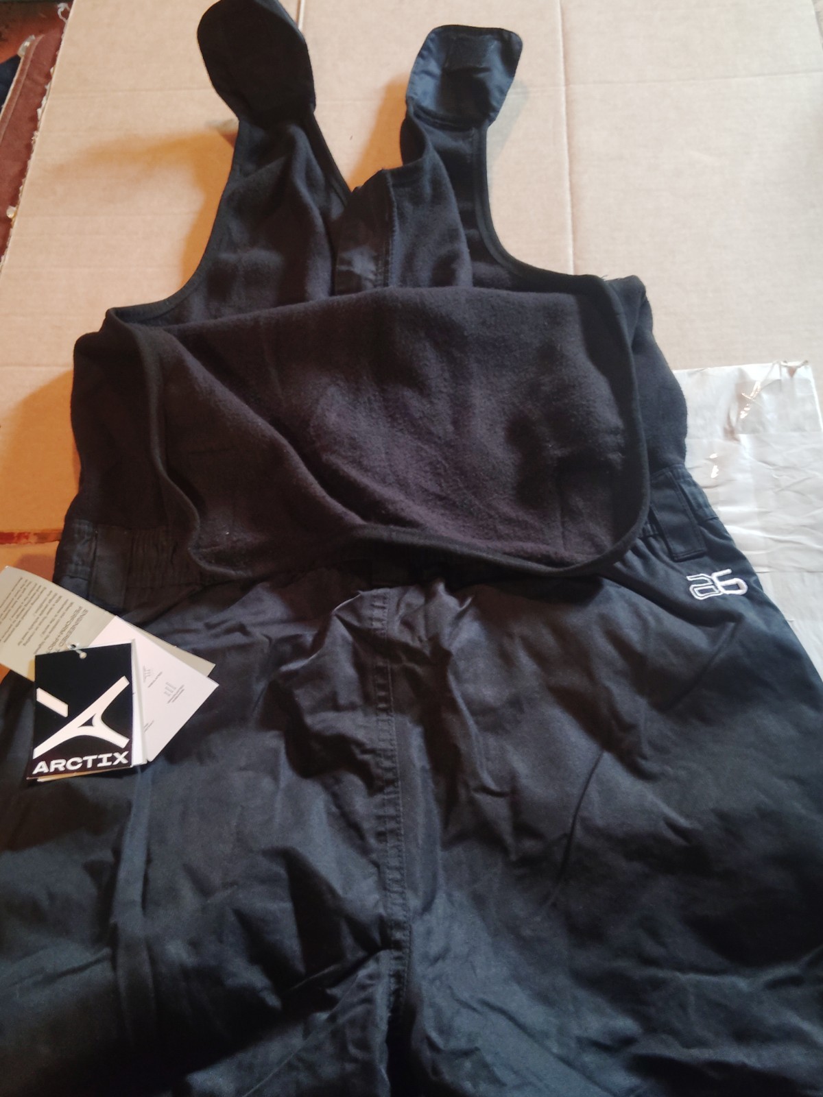 L(14/16)Arctix Black Overall Water Repellent Full Sleeveless Suit
