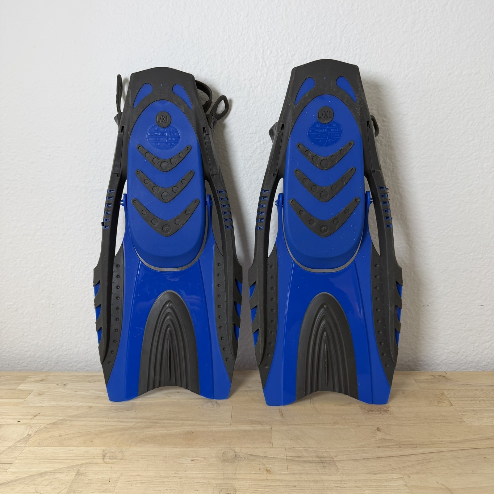 Aqua Lung L/XL Slingshot Adjustable Diving Snorkel Swim Fins Blue/Black Clean