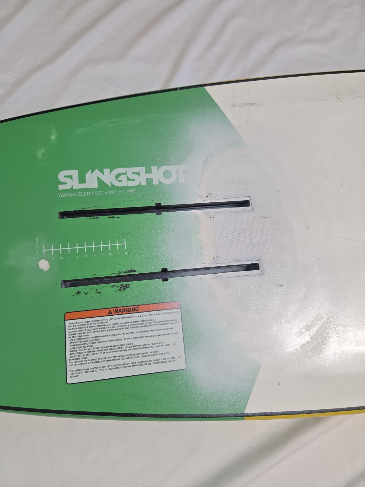 Slingshot Wakefoiler Wakeboard 4’10″x 20″x 1 3/8″ Green White- Good Condition!
