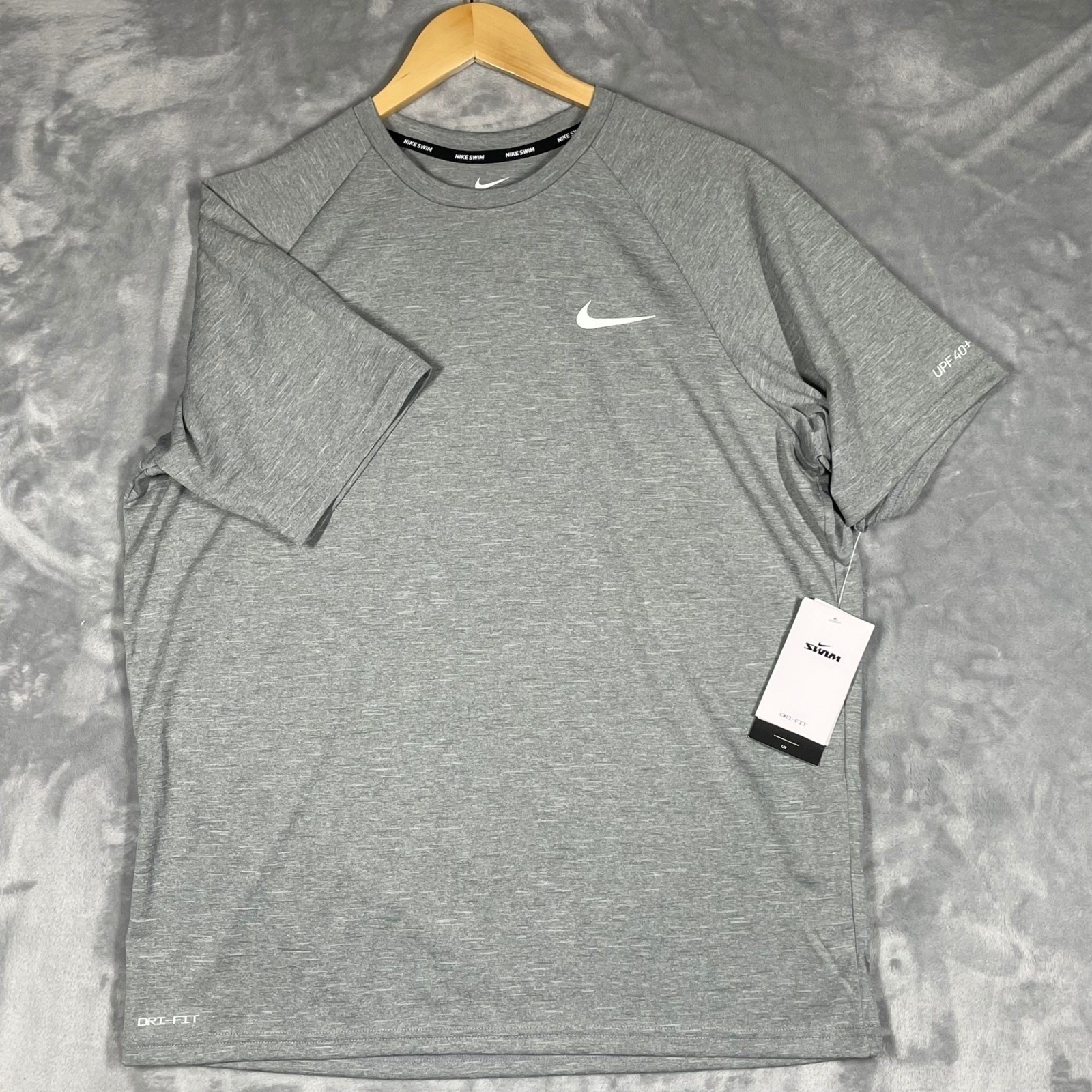 Nike Swim Mens Dri-FIT Rash Guard Short Sleeve UPF 40+ Grey NESSA589 Large NEW