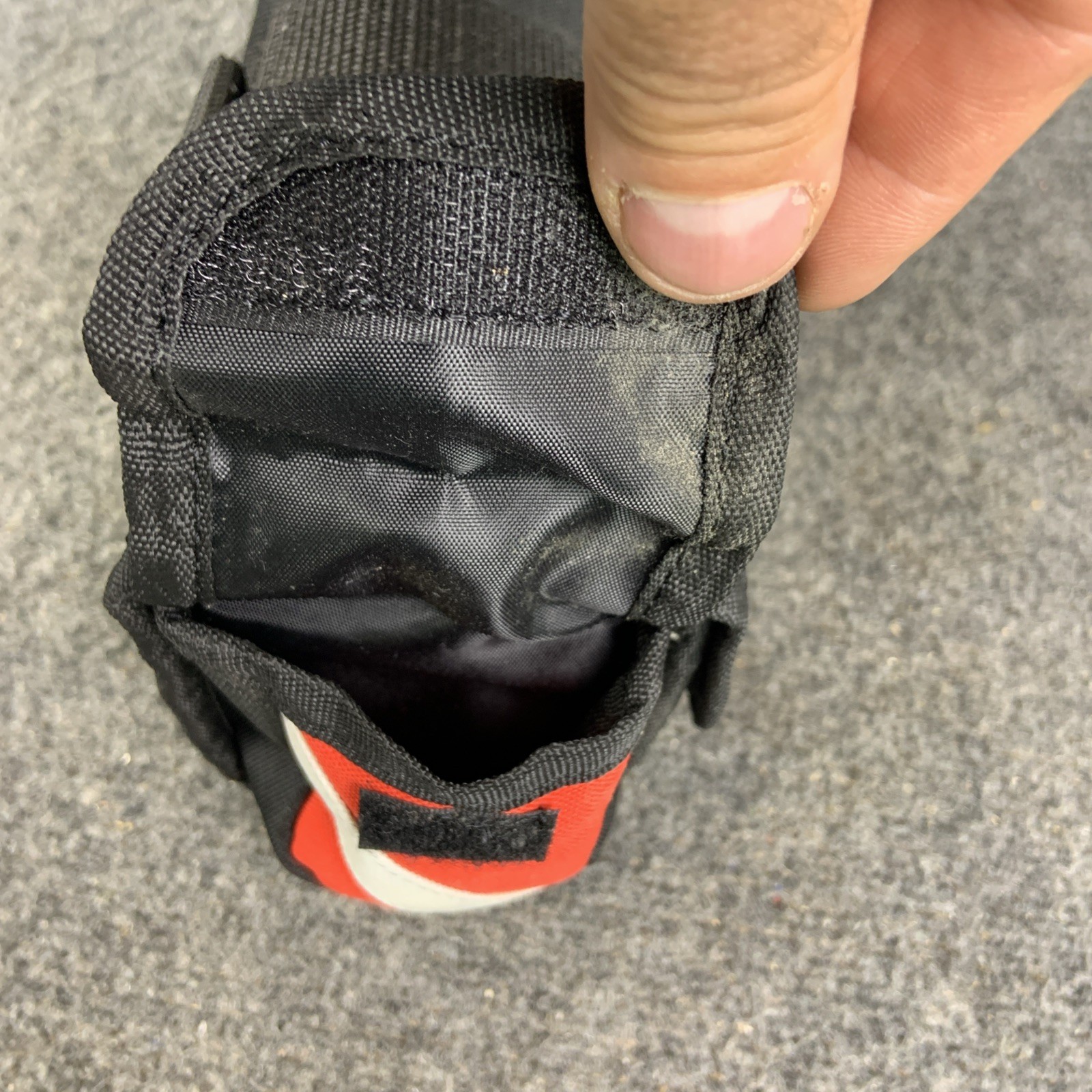 Innovative Scuba Concepts Dive Flag Mask Bag – Black 7X5X3.5 EUC