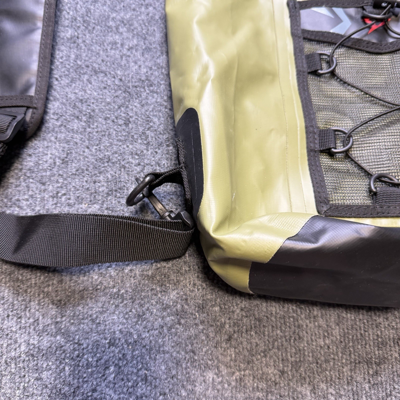 Piscifun Dry Bag Waterproof Floating Bag With Shoulder Strap Yellow 10L 21×8 in