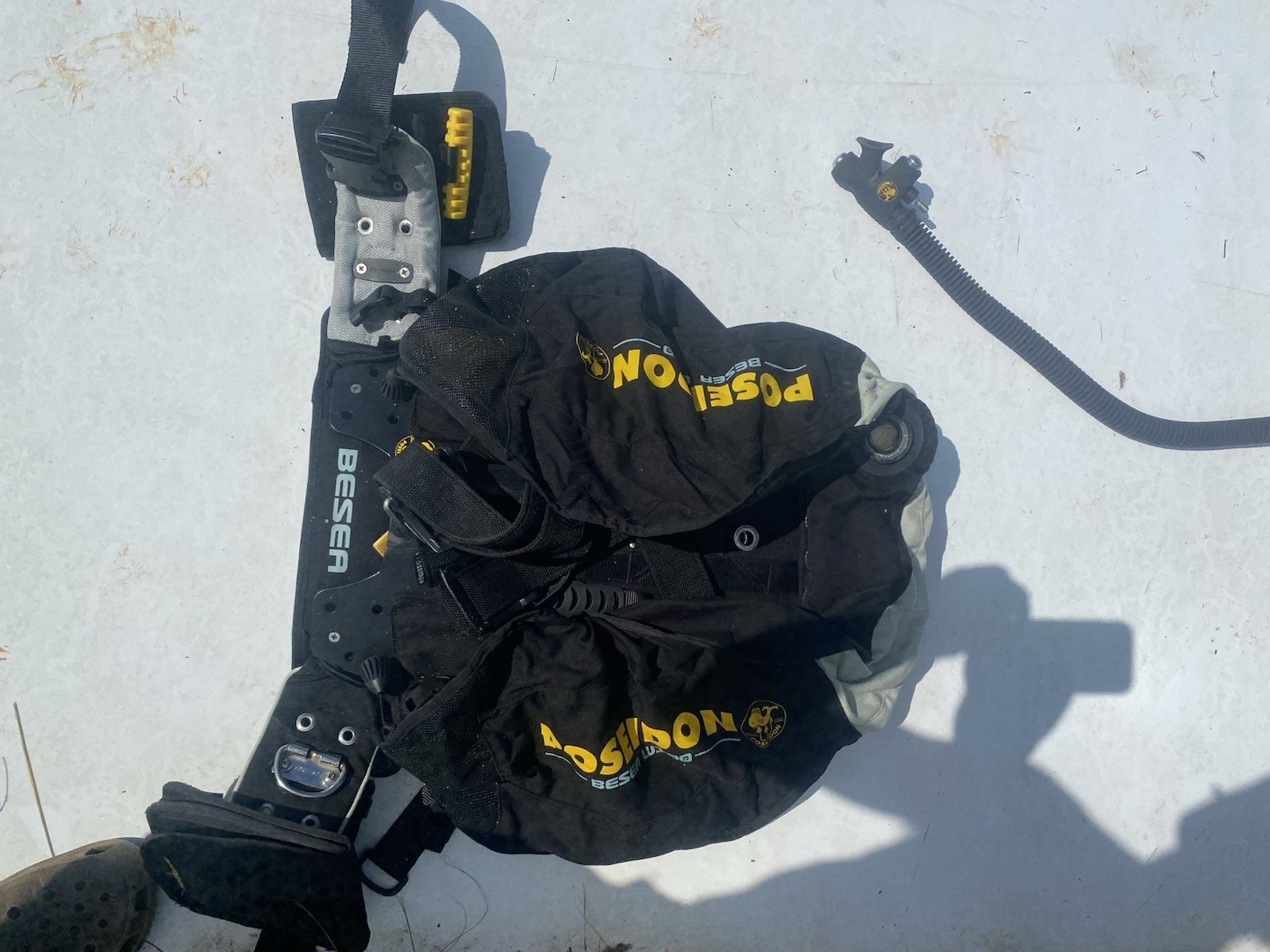 Poseidon Beset W100