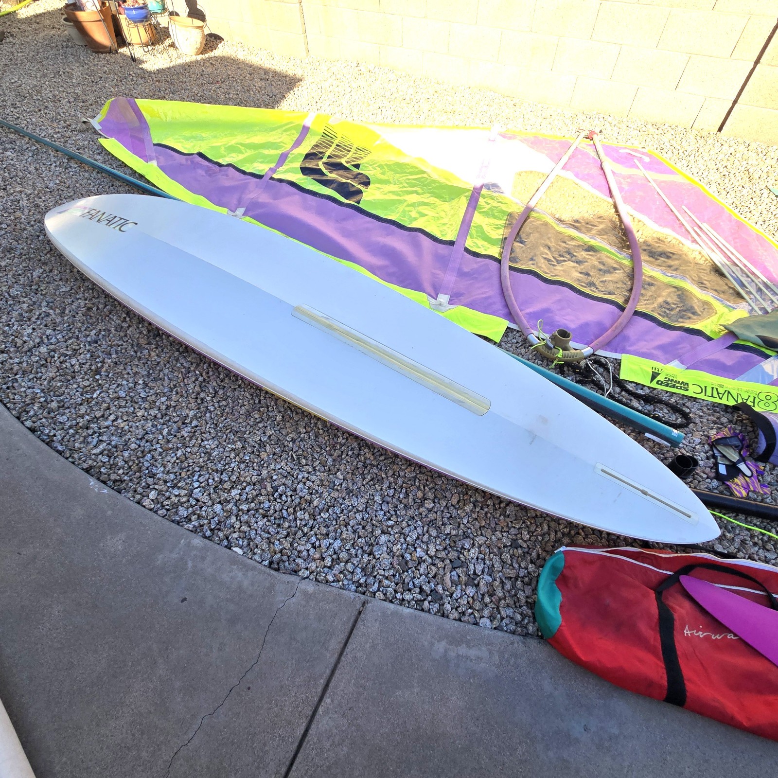 Vintage Fanatic Lite Bat Windsurfer Board w/6.8 Sail Mast Boom Accessory Kit