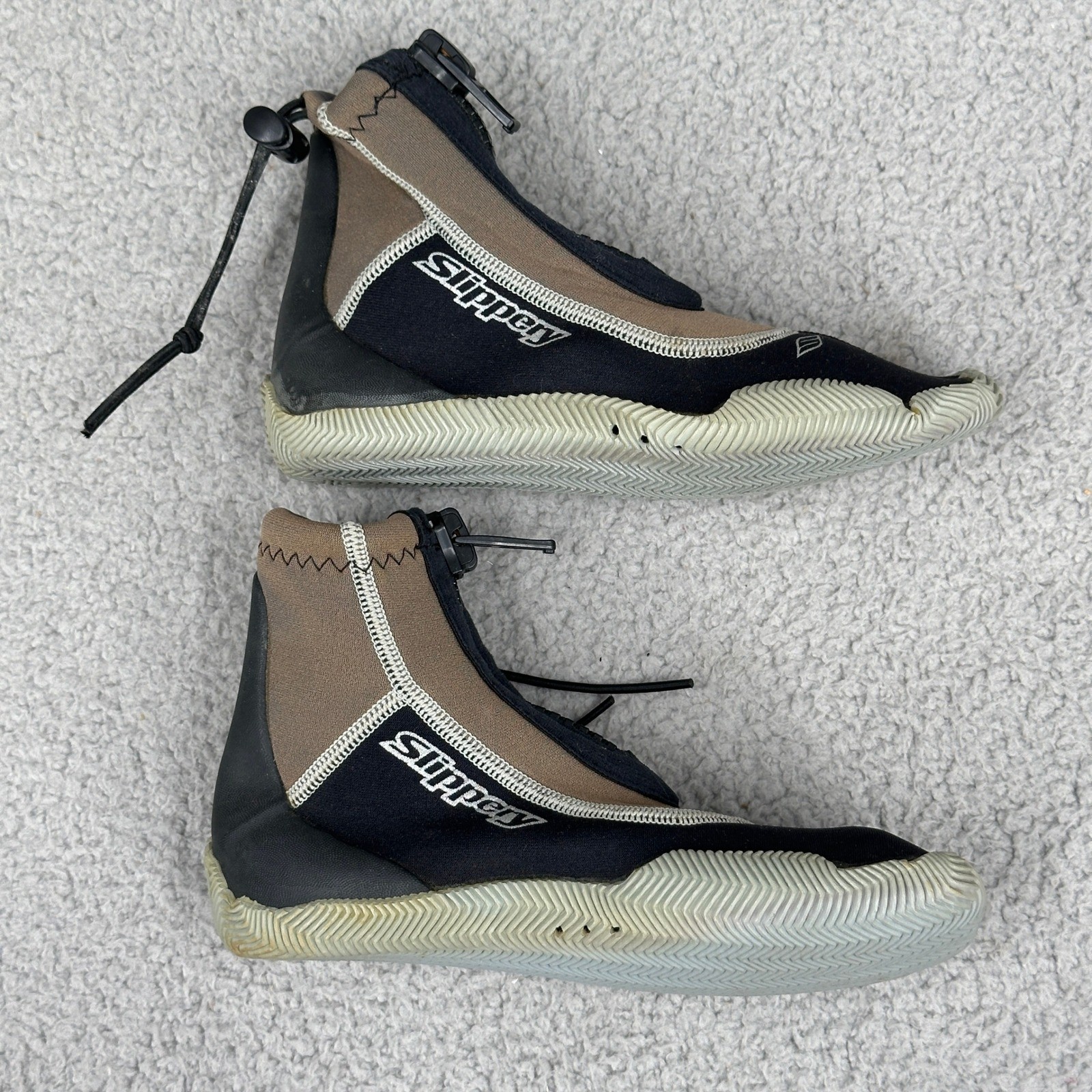 Slippery Water Sports Neoprene Booties XS Black Beige Zip Up Wetsuit Shoes Mens