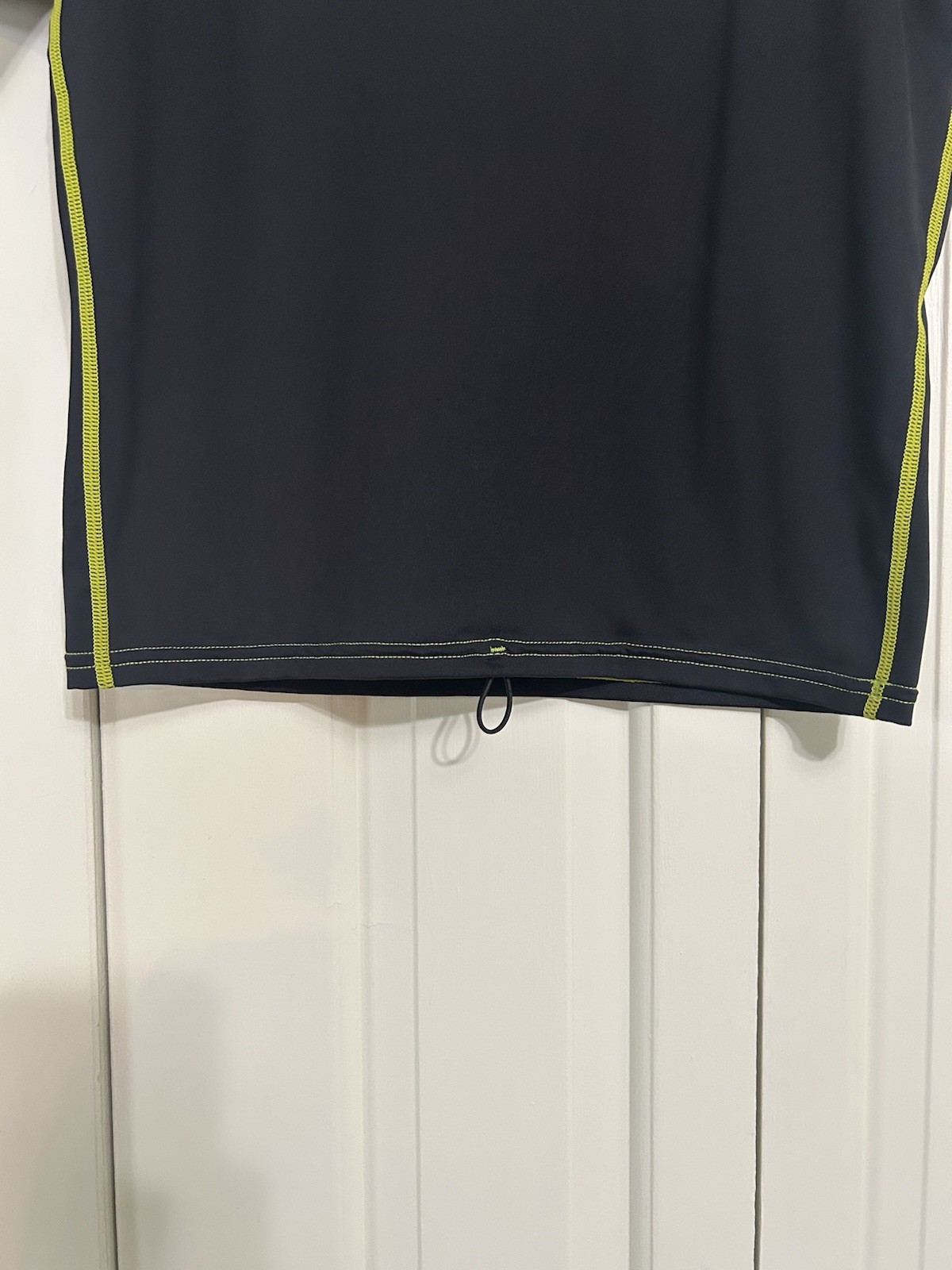 Short Sleeve REFLEX RashGuard Shirt SLIPPERY Size Youth Large New with Tags