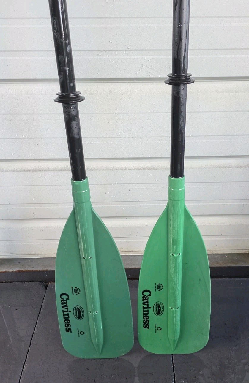 2 Dual Tip Caviness Feather Brand 7.5ft Kayak, Canoe Paddles