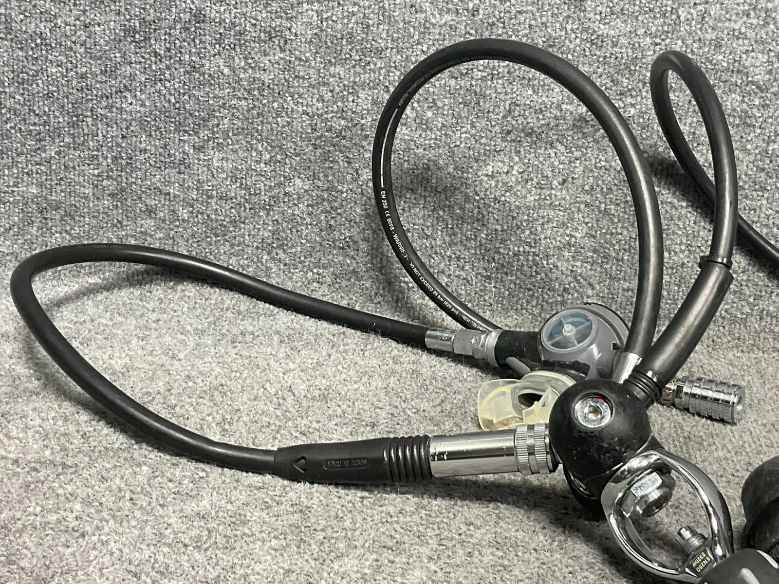 Mares EN250 Proton Scuba Diving Regulator Used Metal Lightweight