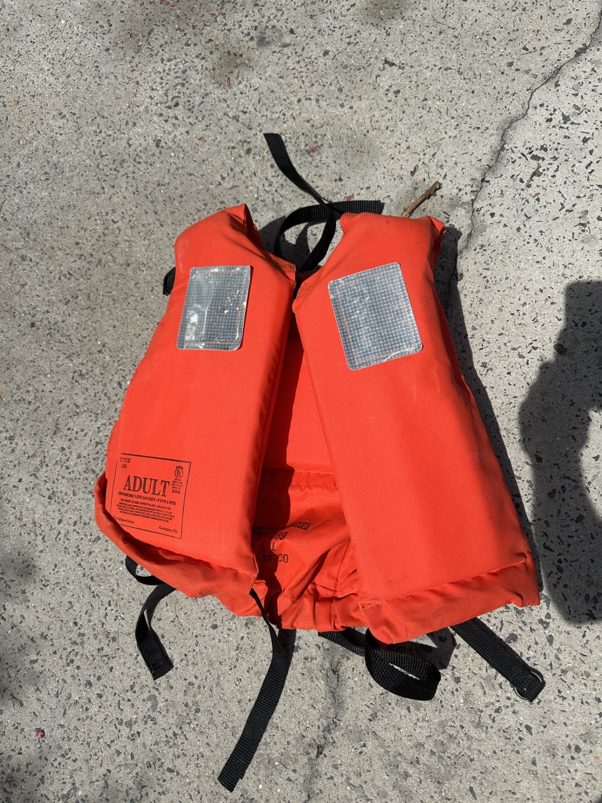 Lot of 6 Safegard Corp Type I PFD Commercial Adult Life Jackets Style 198 USCG