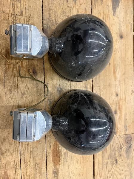 USED KICKER TOWER SPEAKERS (APROX 6 INCH)