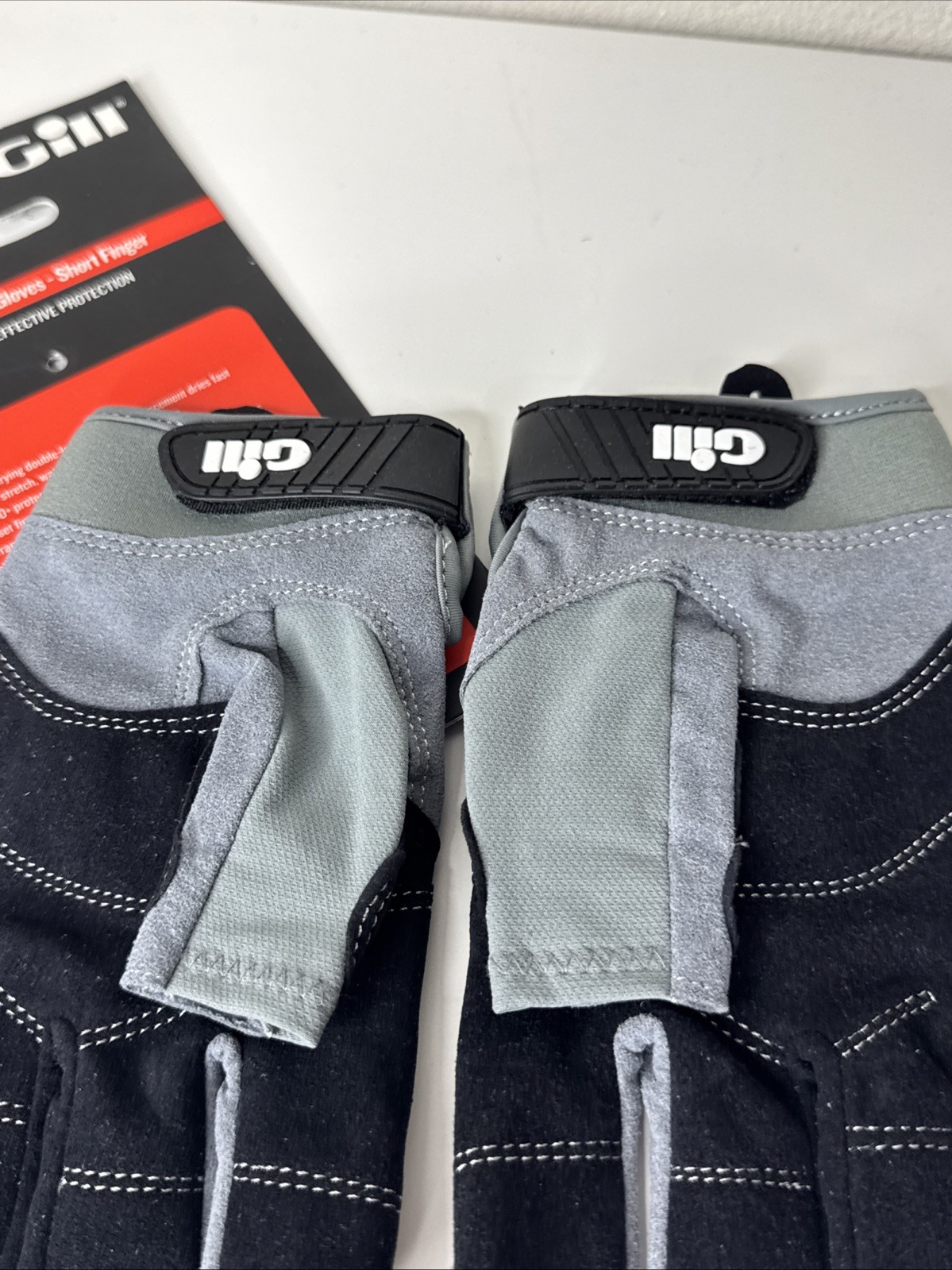 New Gill Size Medium Deckhand Sailing Gloves Short Finger Black Gray #7042