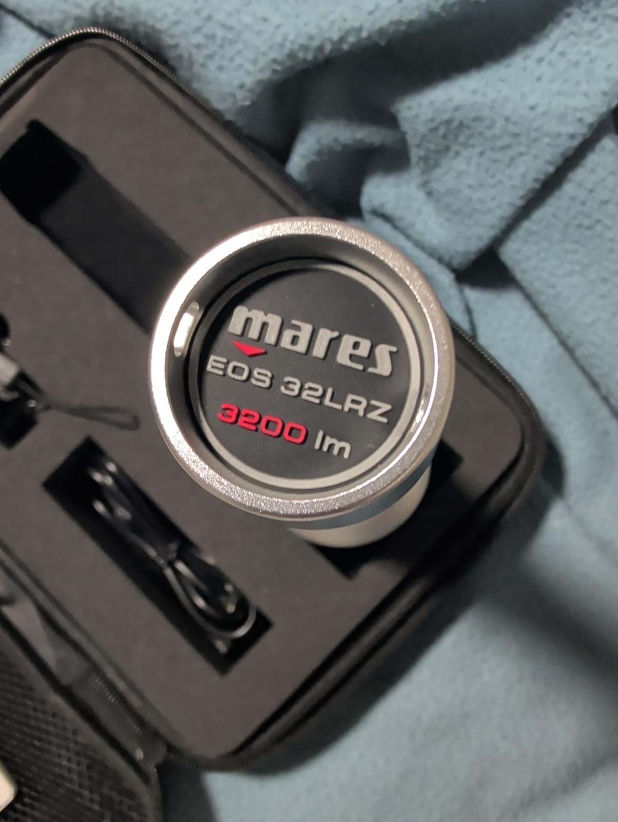 Mares Eos 32LAZ