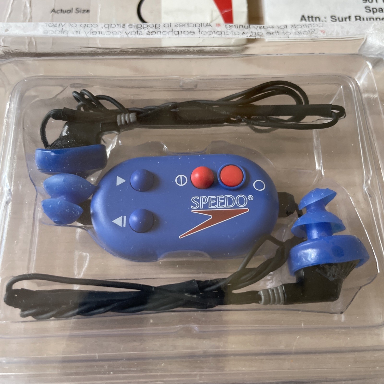 VTG Speedo Surf Runner 2000 Radio ~ Worlds Smallest Water Resistant FM Radio