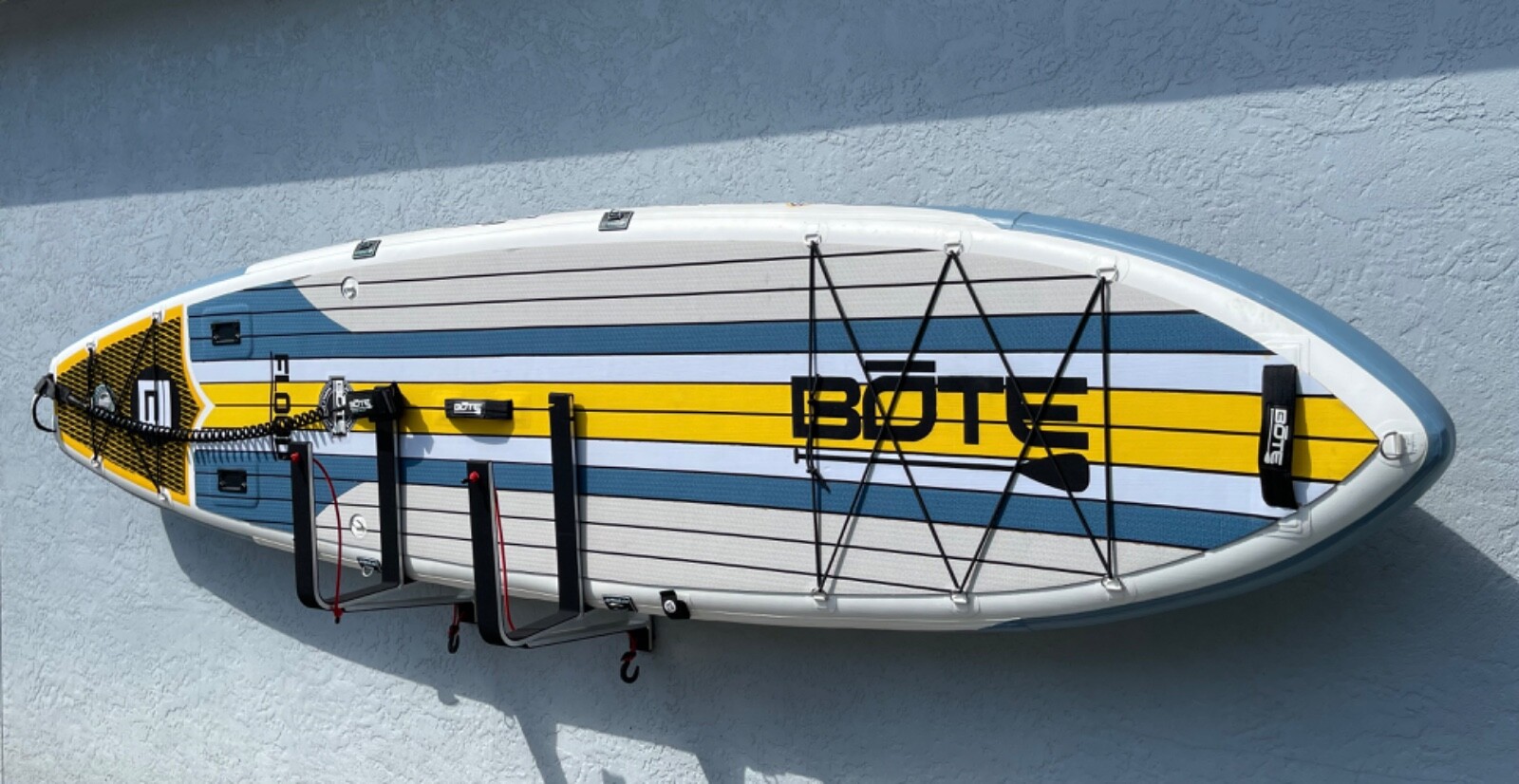 Pontoon Boat Dual Wake/Paddle Board Solution w/Storage Rack