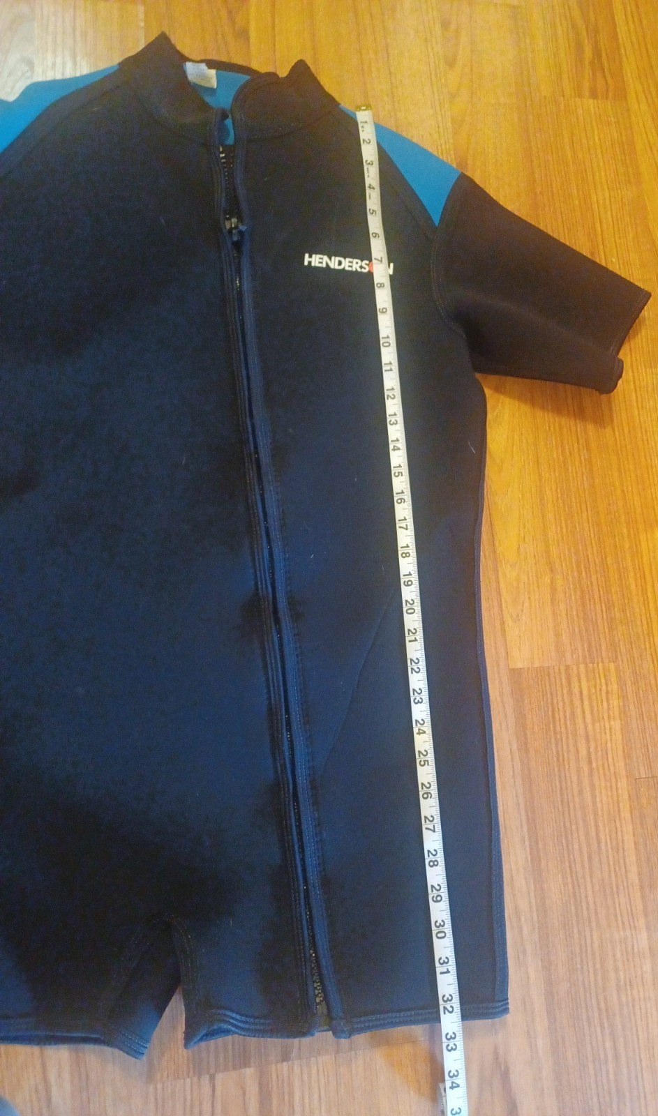 Pre-Owned 3XL Henderson Short Sleeve Shorty Wetsuit- 80% Neoprene, 20% Nylon