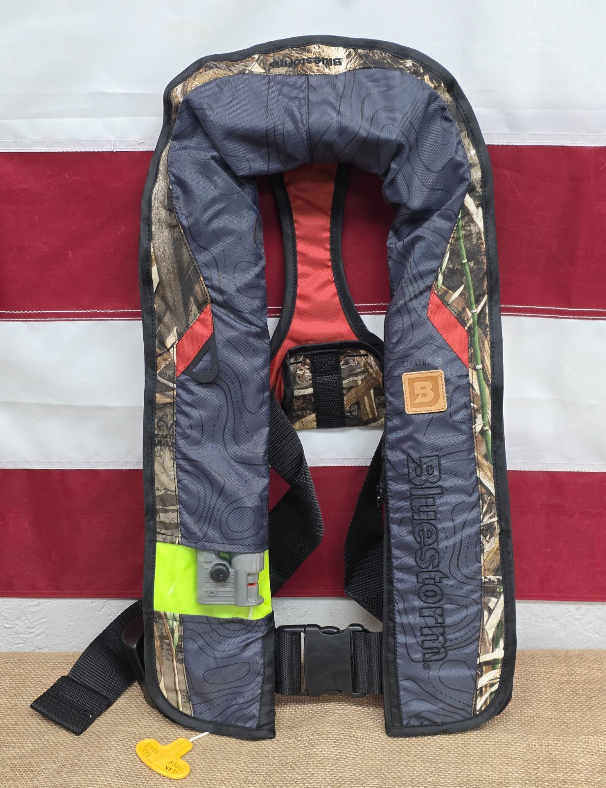 Bluestorm Stratus 35 MAX5 Camo Inflatable Life Jacket USCG Approved Type 2 PFD