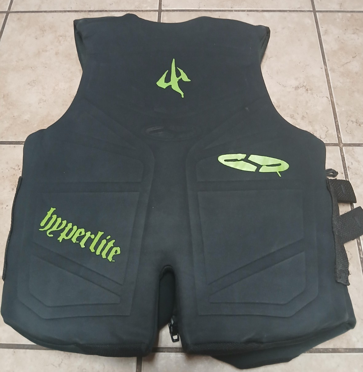 Hyperlite Adult Medium Over 90lb. 36 – 40 Inch Wakeboard Vest Life Jacket