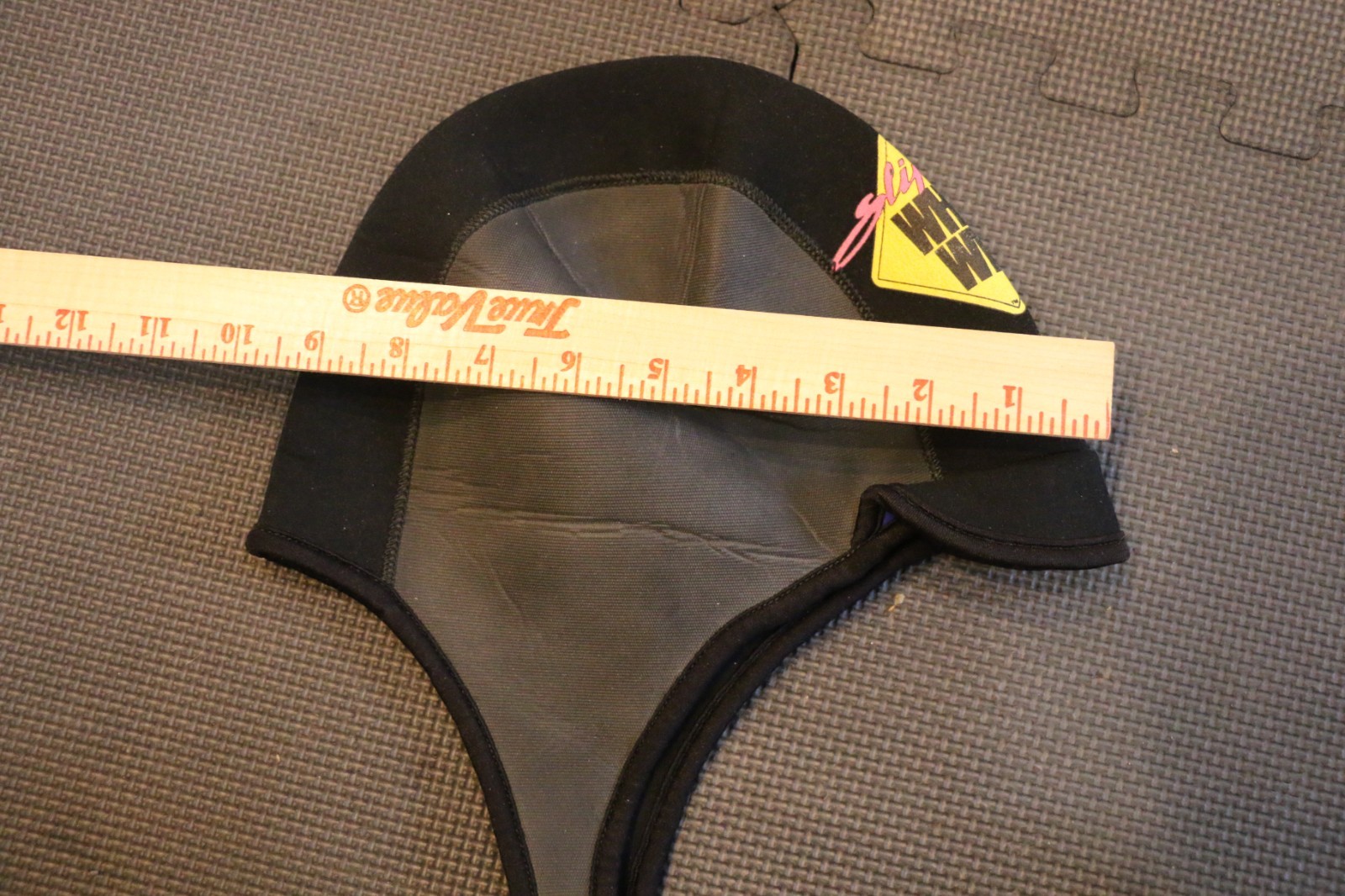 Slippery When Wet neoprene waterski, diving cap black M