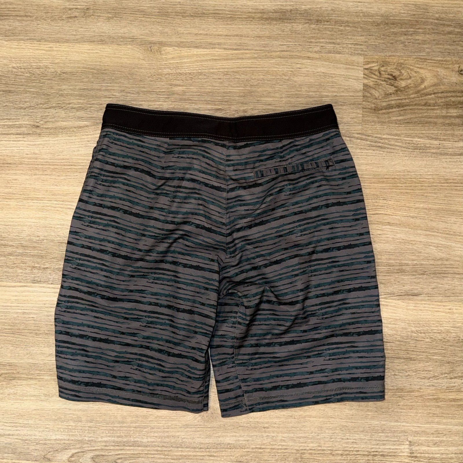 prAna Board Shorts Mens Size 32 Gray Green Striped Swim Trunks