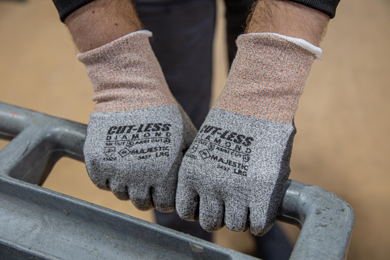 Majestic Cut-Less Dyneema Glove with Polyurethane Palm | 1 Pair – MED | 13 Ga…