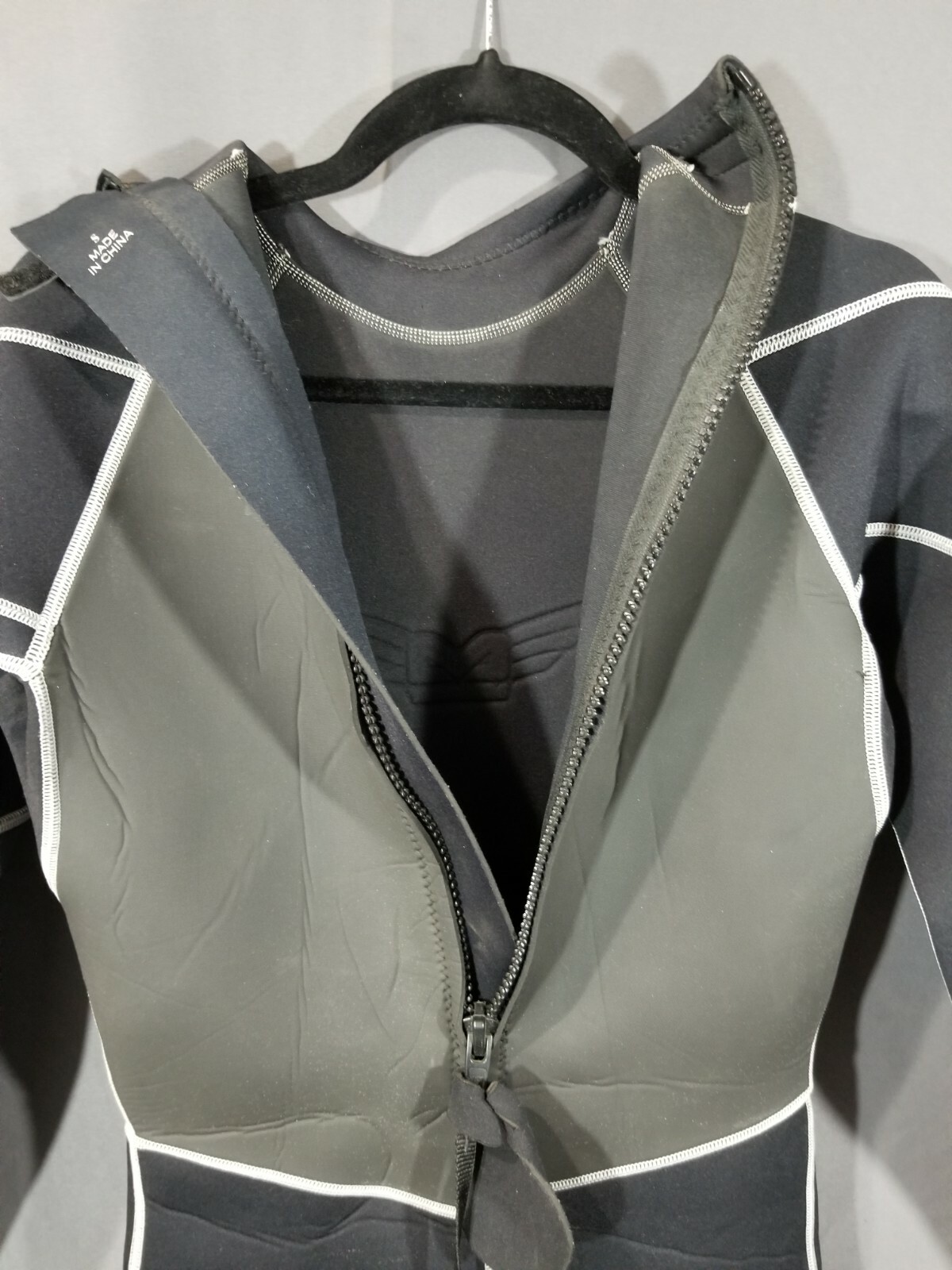 MERCURY US DIVERS 3/2 TITANIUM Full Length WETSUIT- Black /Gray W/Blue TRIM Sz S